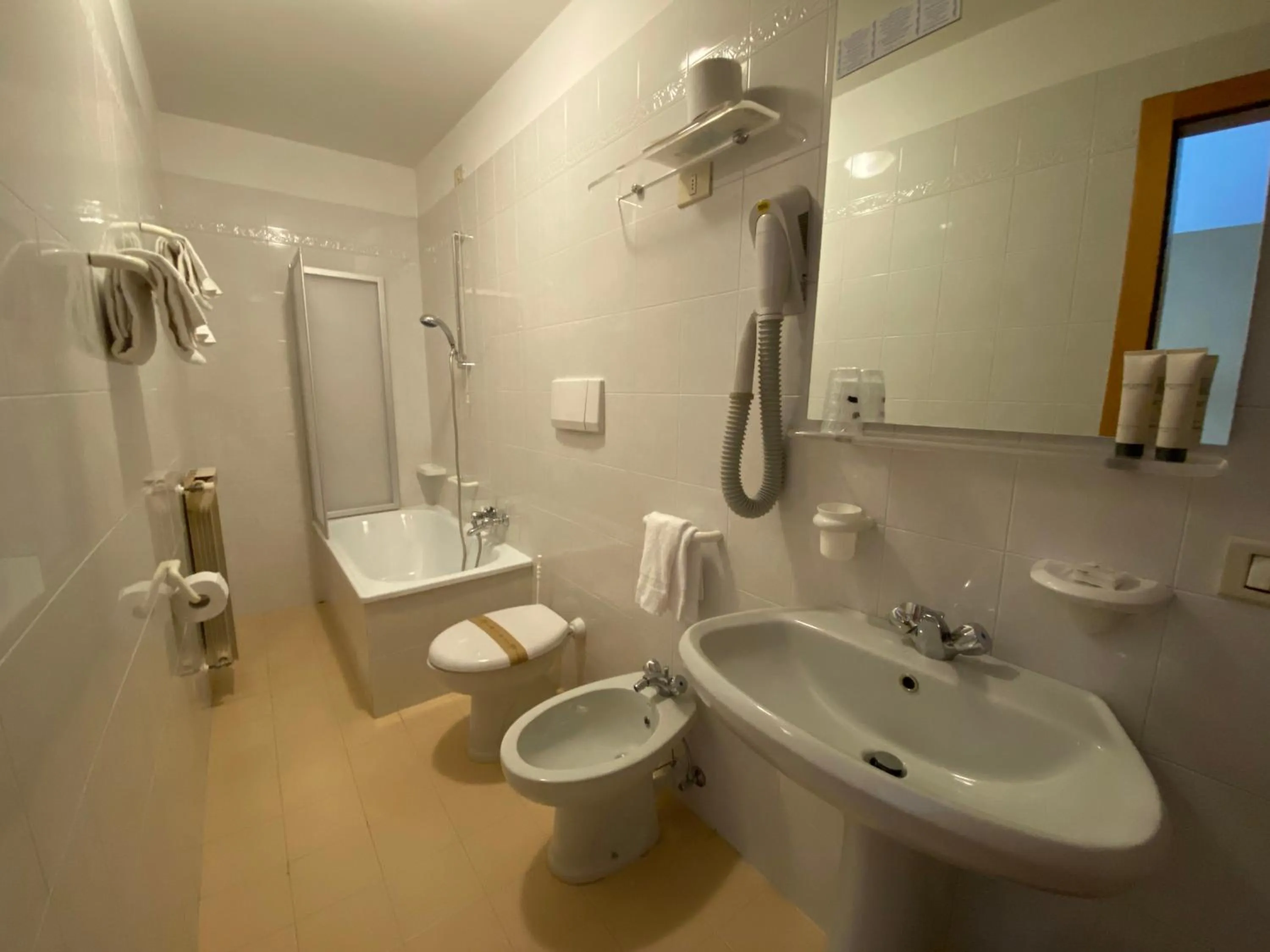 Bathroom in Grand Hotel Miramonti