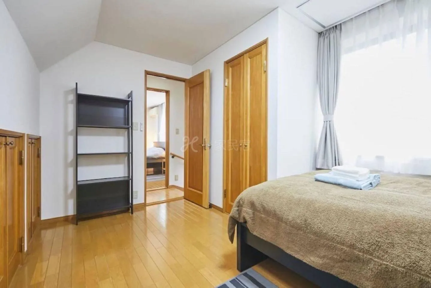 Photo of the whole room, Bed in Luxury Guest House in Tokyo Shinjuku
