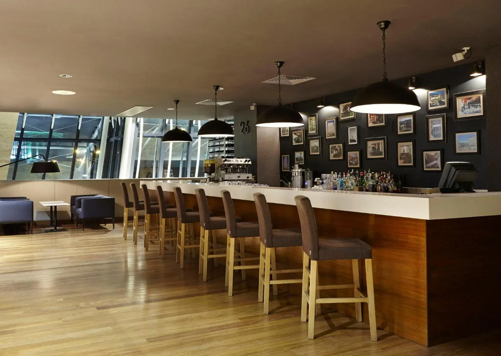 Lounge or bar in Holiday Inn - Tbilisi by IHG Lounge or bar in Holiday Inn - Tbilisi by IHG