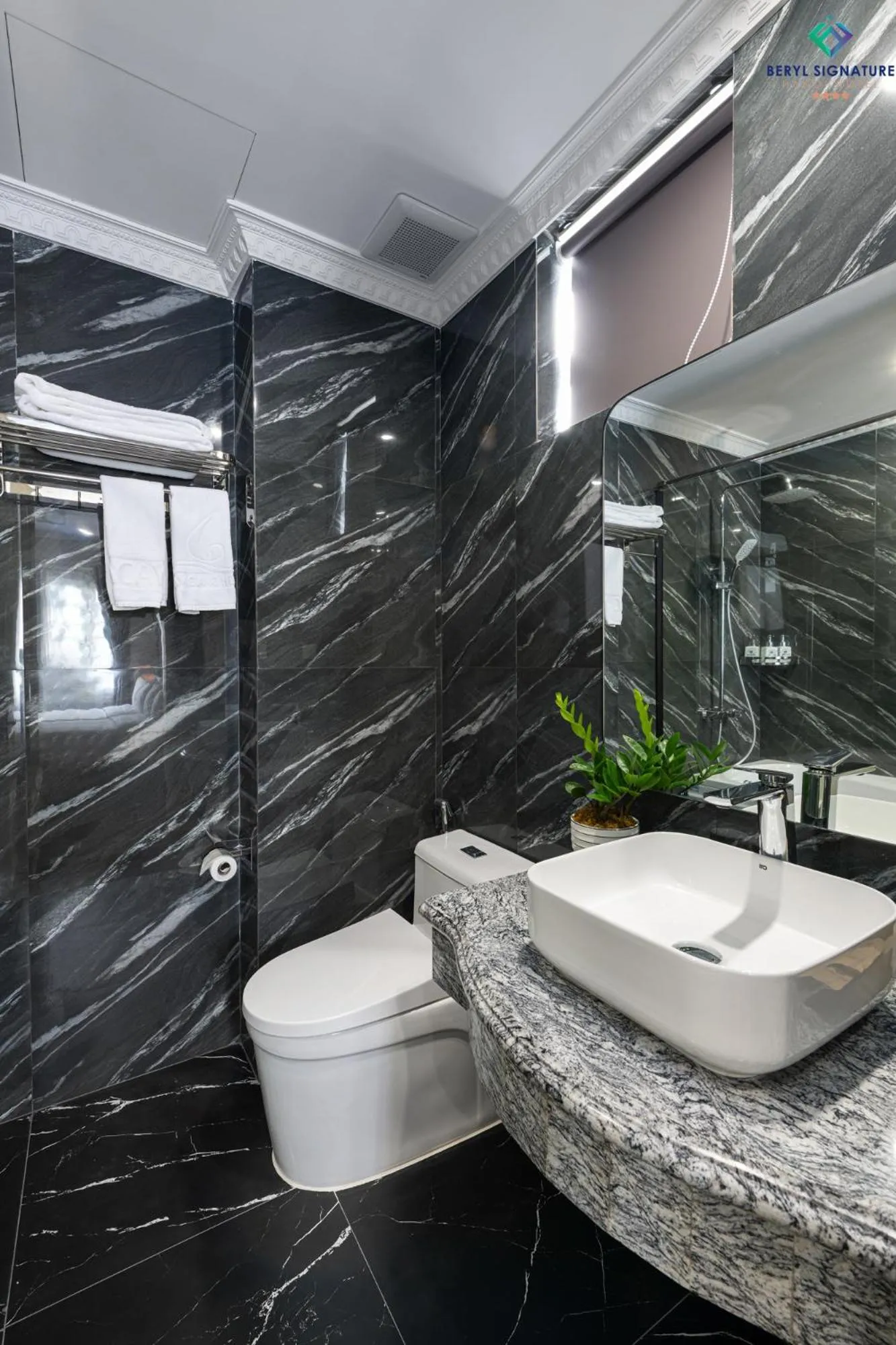 Bathroom in Beryl Signature Hotel & Travel