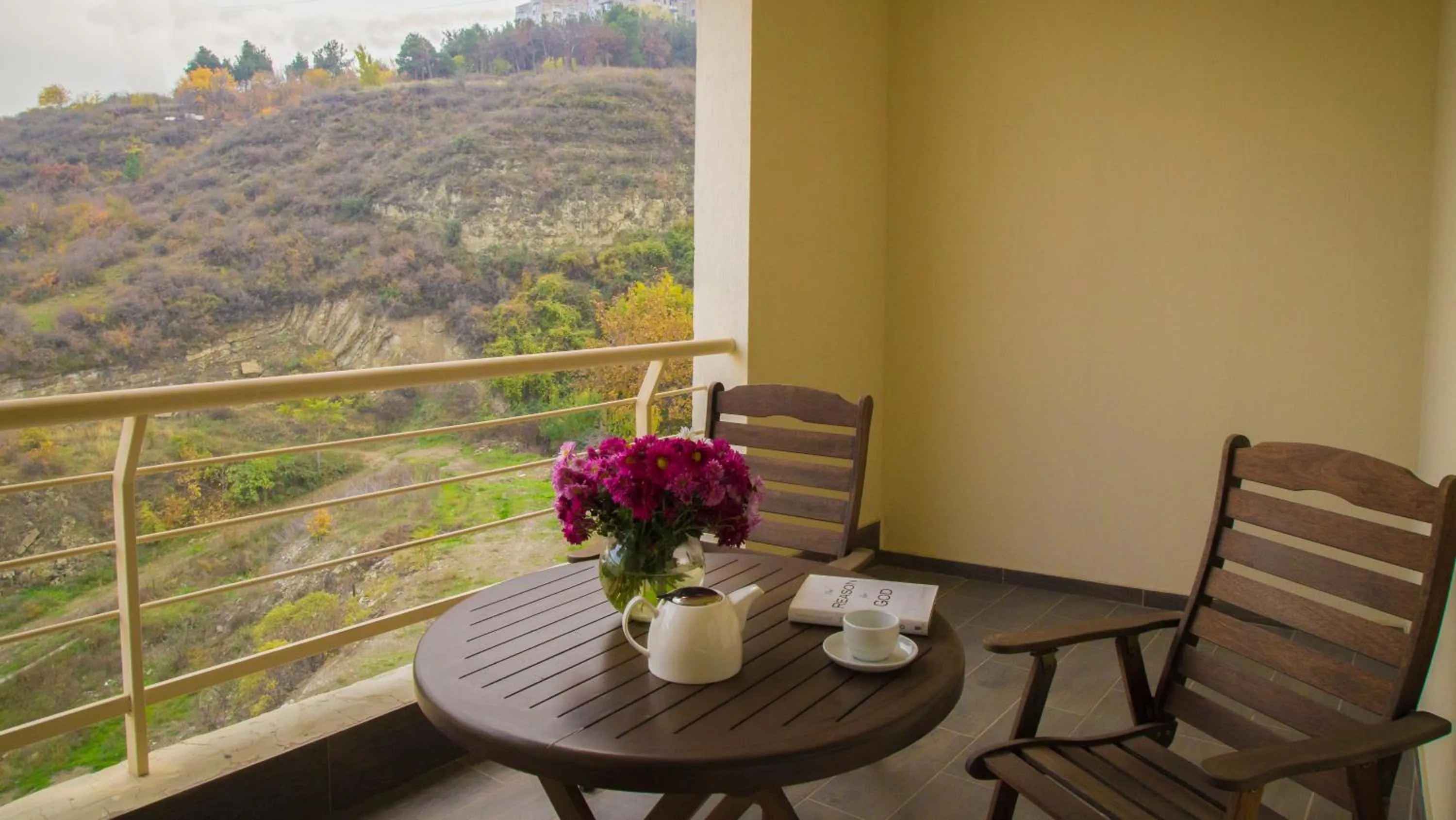 Day in Hotel Beaumonde Garden