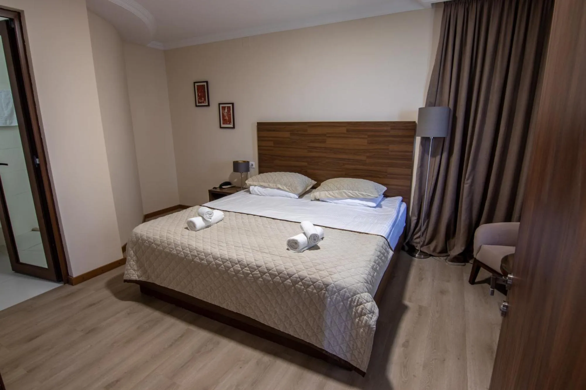 Bed in Hotel Beaumonde Garden