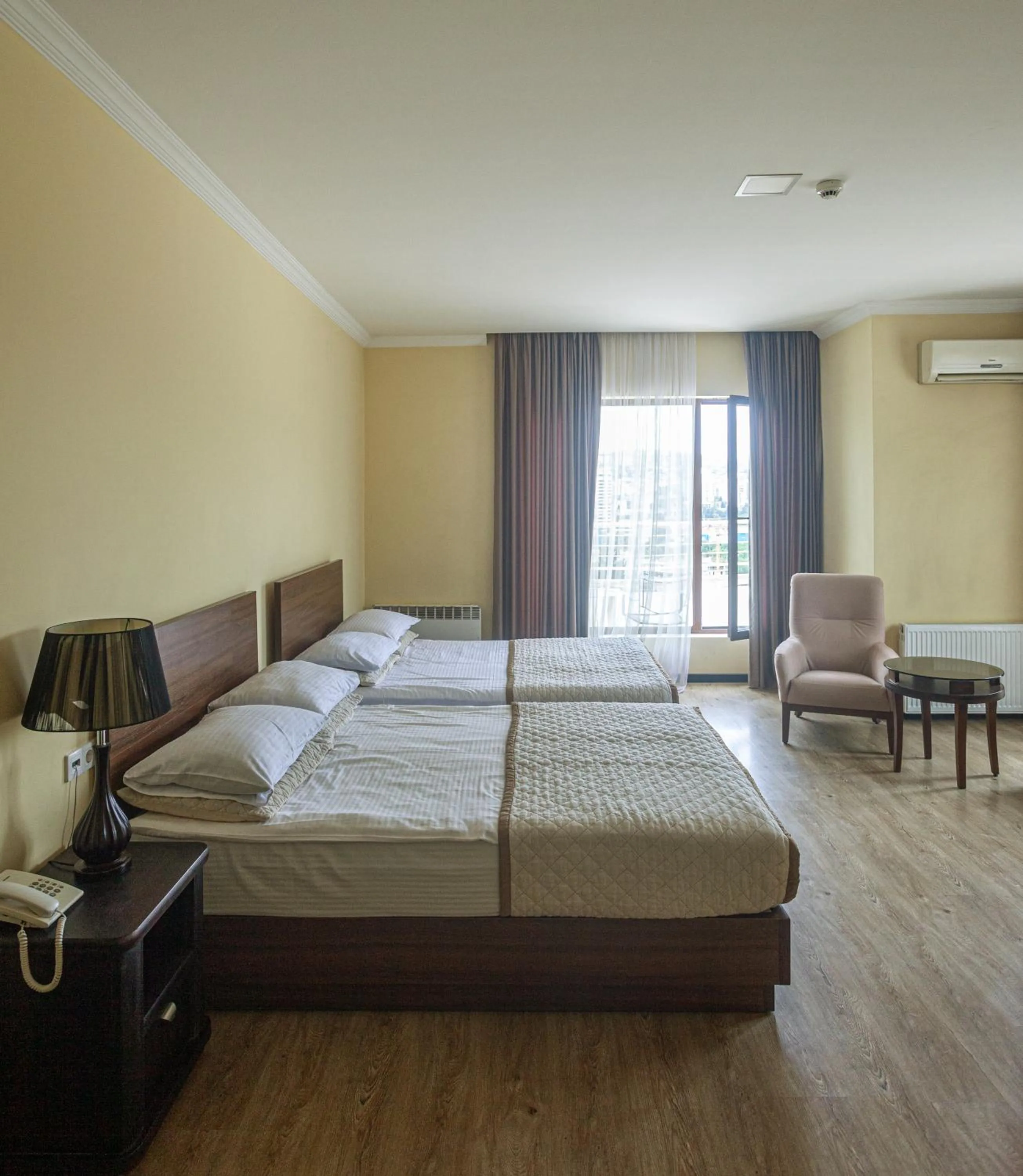 Bed in Hotel Beaumonde Garden