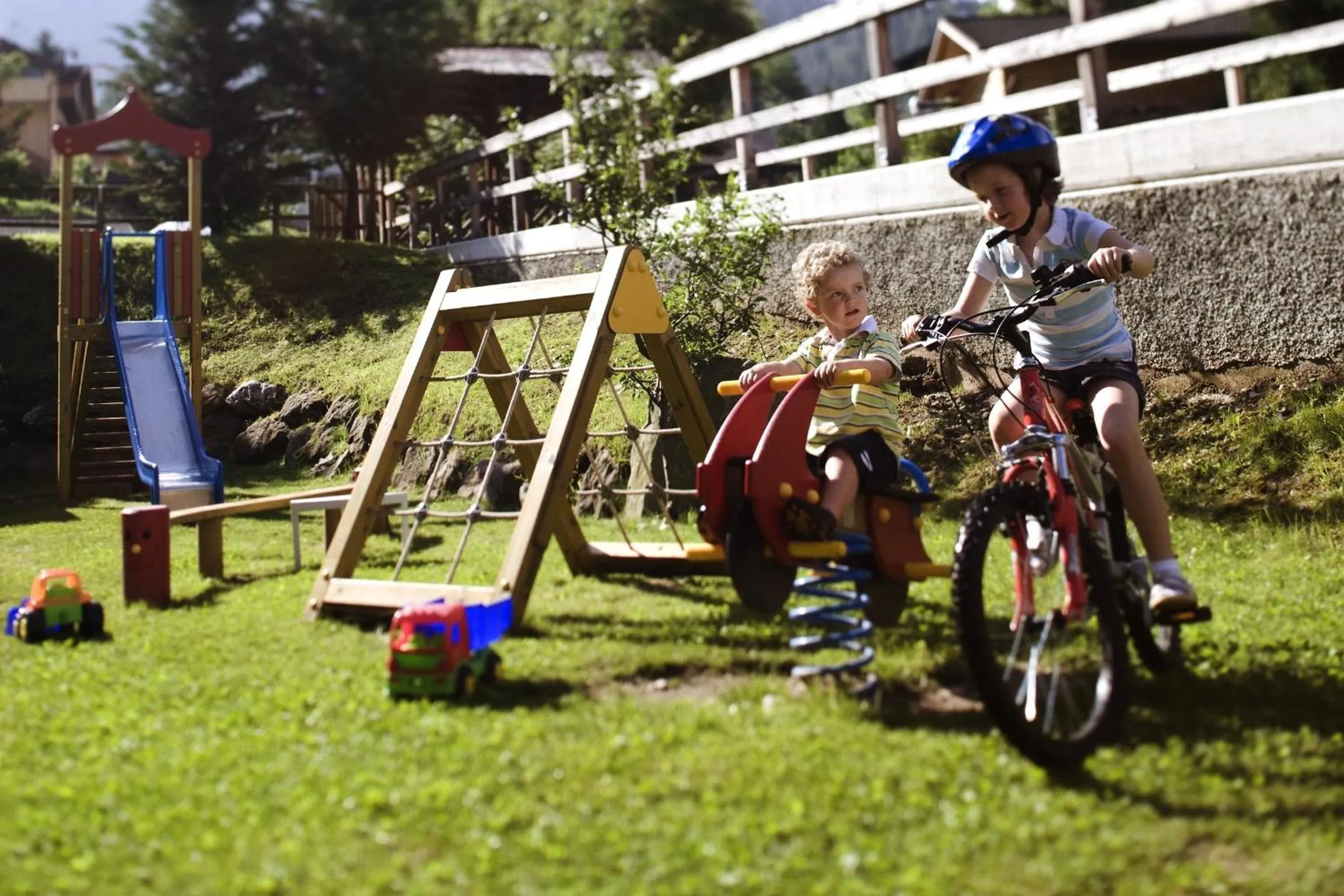 Garden in Hotel Castel Pietra