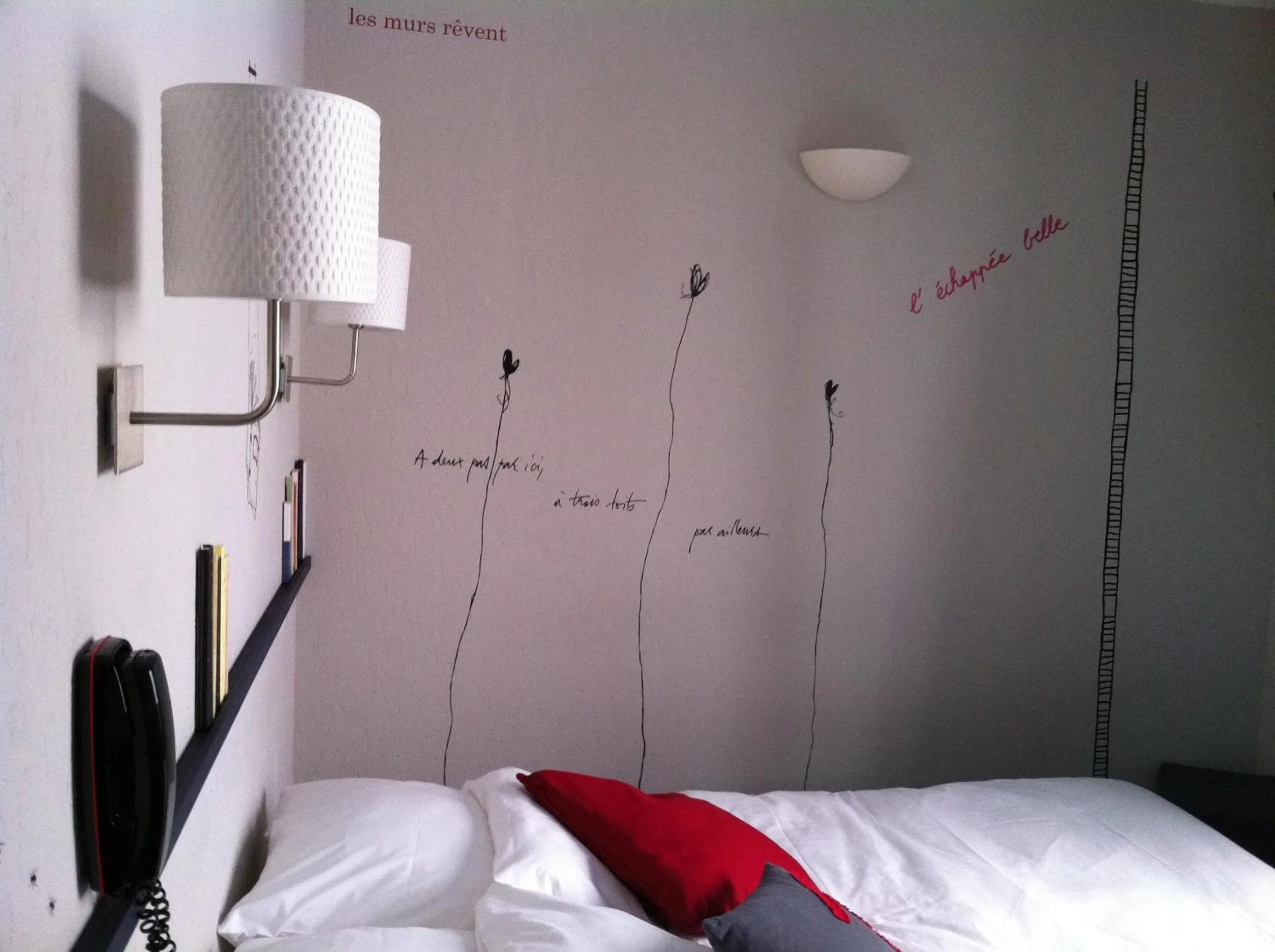 Decorative detail, Bed in Hotel de la Placette Barcelonnette