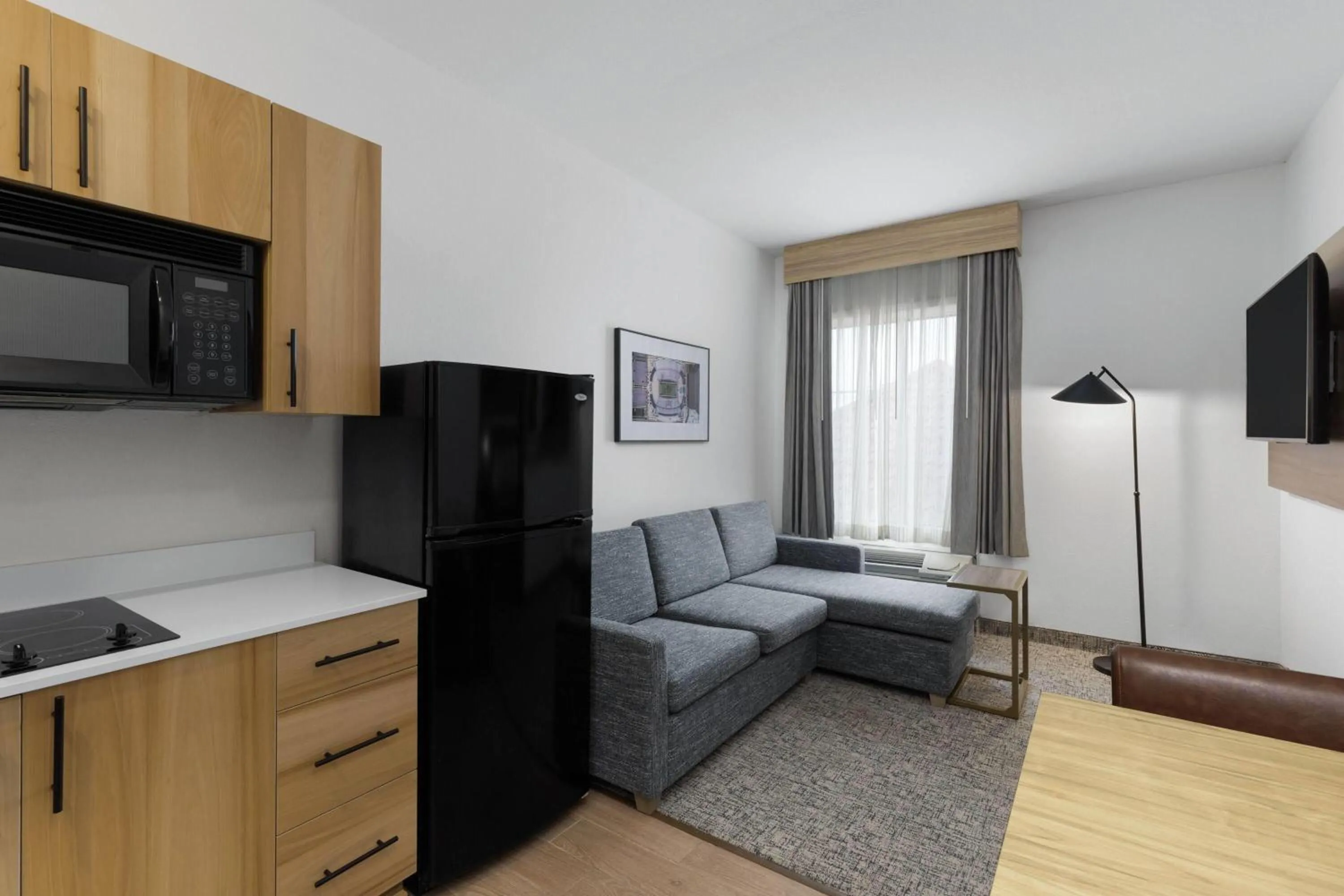 Photo of the whole room in La Quinta by Wyndham Lexington South / Hamburg