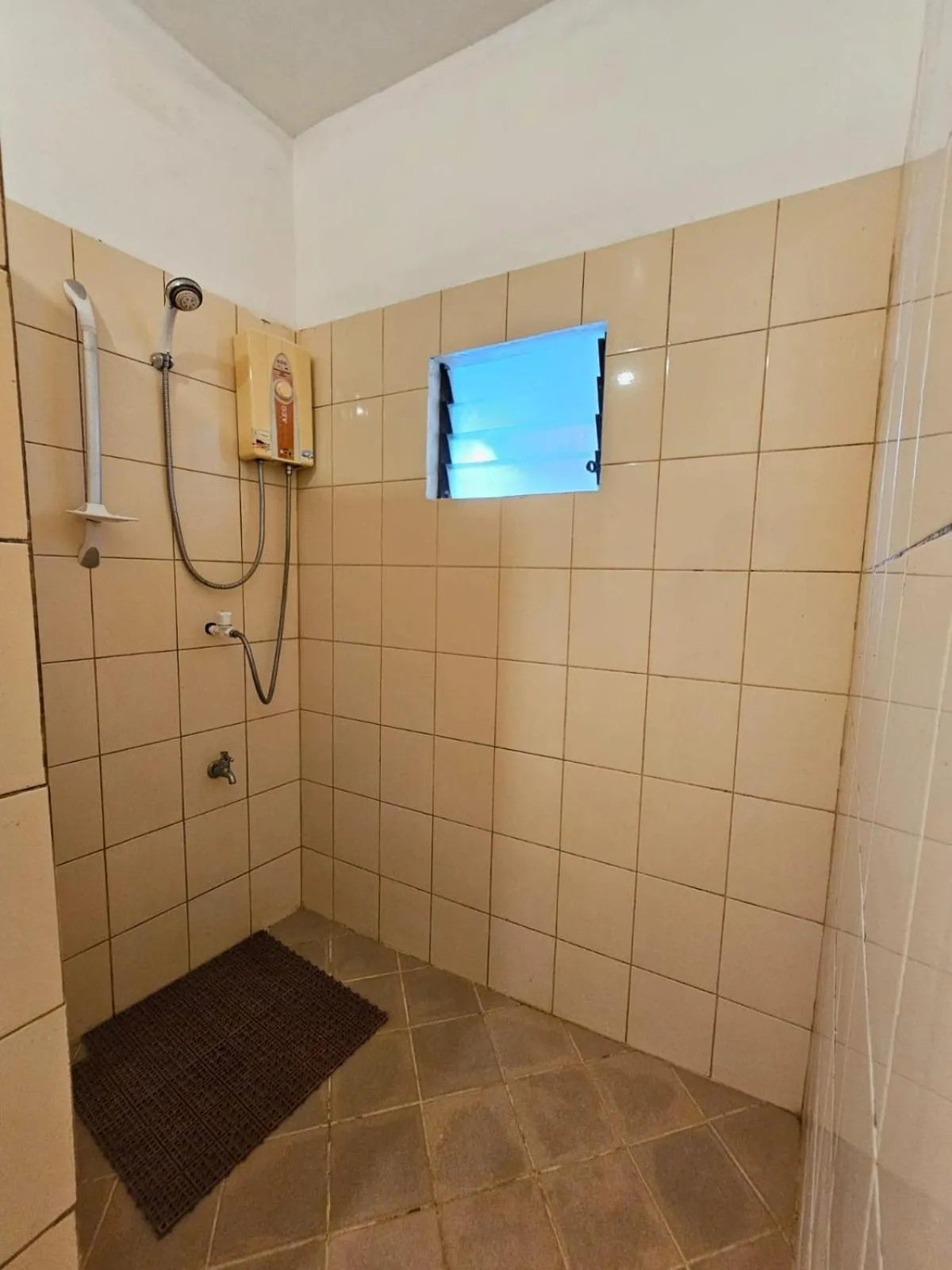 Toilet in Big BamBoo Beach Resort Sipalay