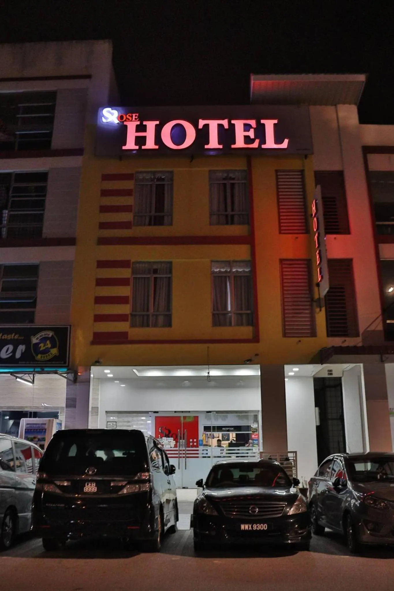 Property building in S Rose Hotel