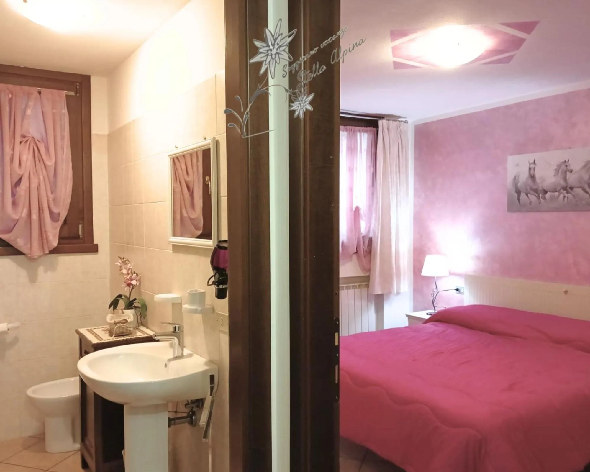 Bedroom, Bed in Soggiorno Vacanze Stella Alpina