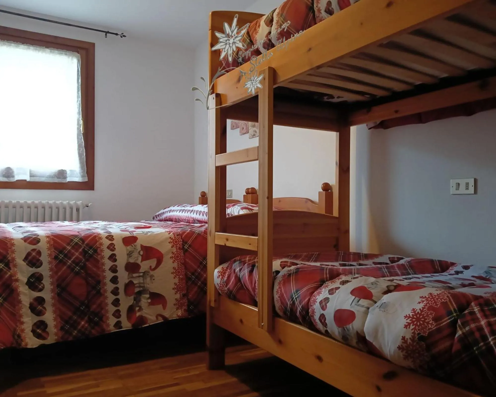 Bedroom, Bed in Soggiorno Vacanze Stella Alpina