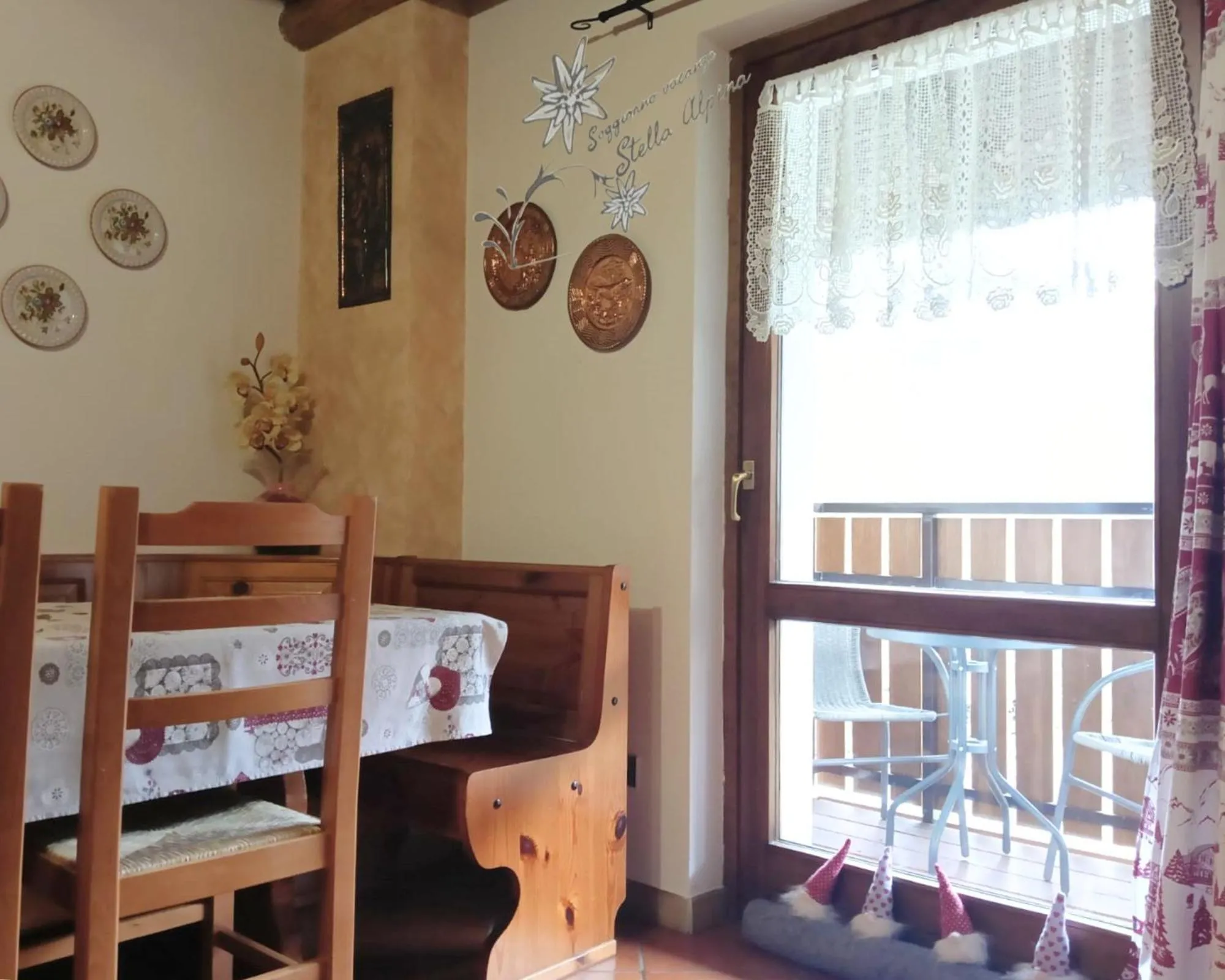 Photo of the whole room in Soggiorno Vacanze Stella Alpina