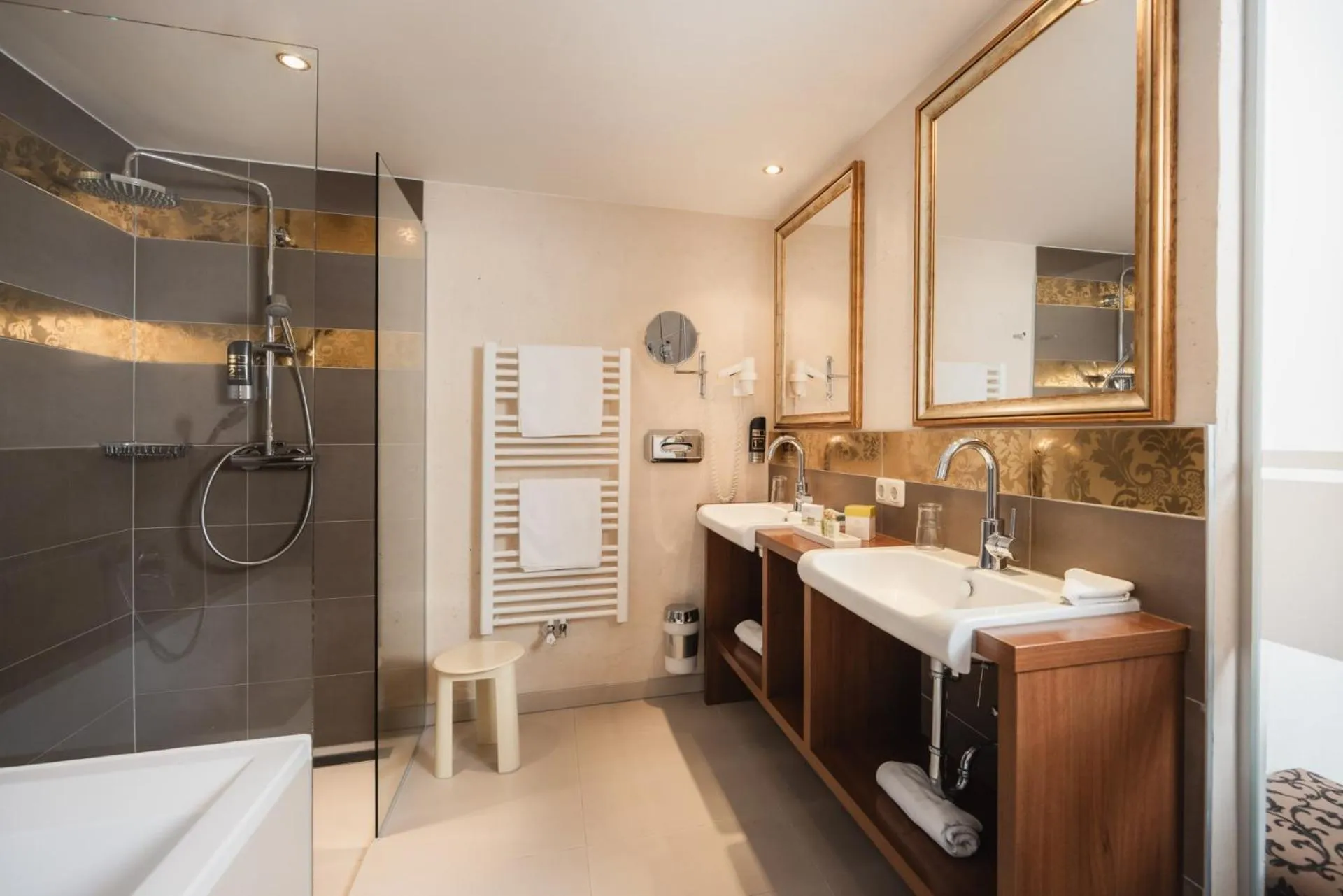 Bathroom in Alpine Resort Goies Superior