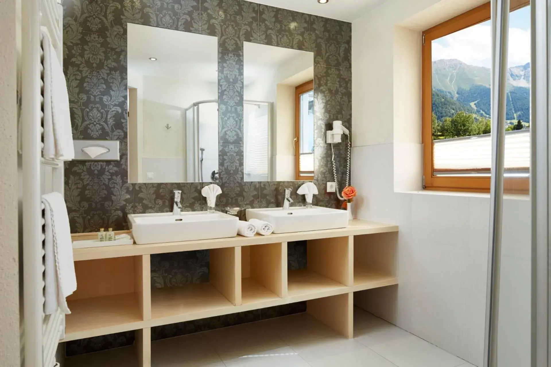 Double Room in Alpine Resort Goies Superior Double Room in Alpine Resort Goies Superior