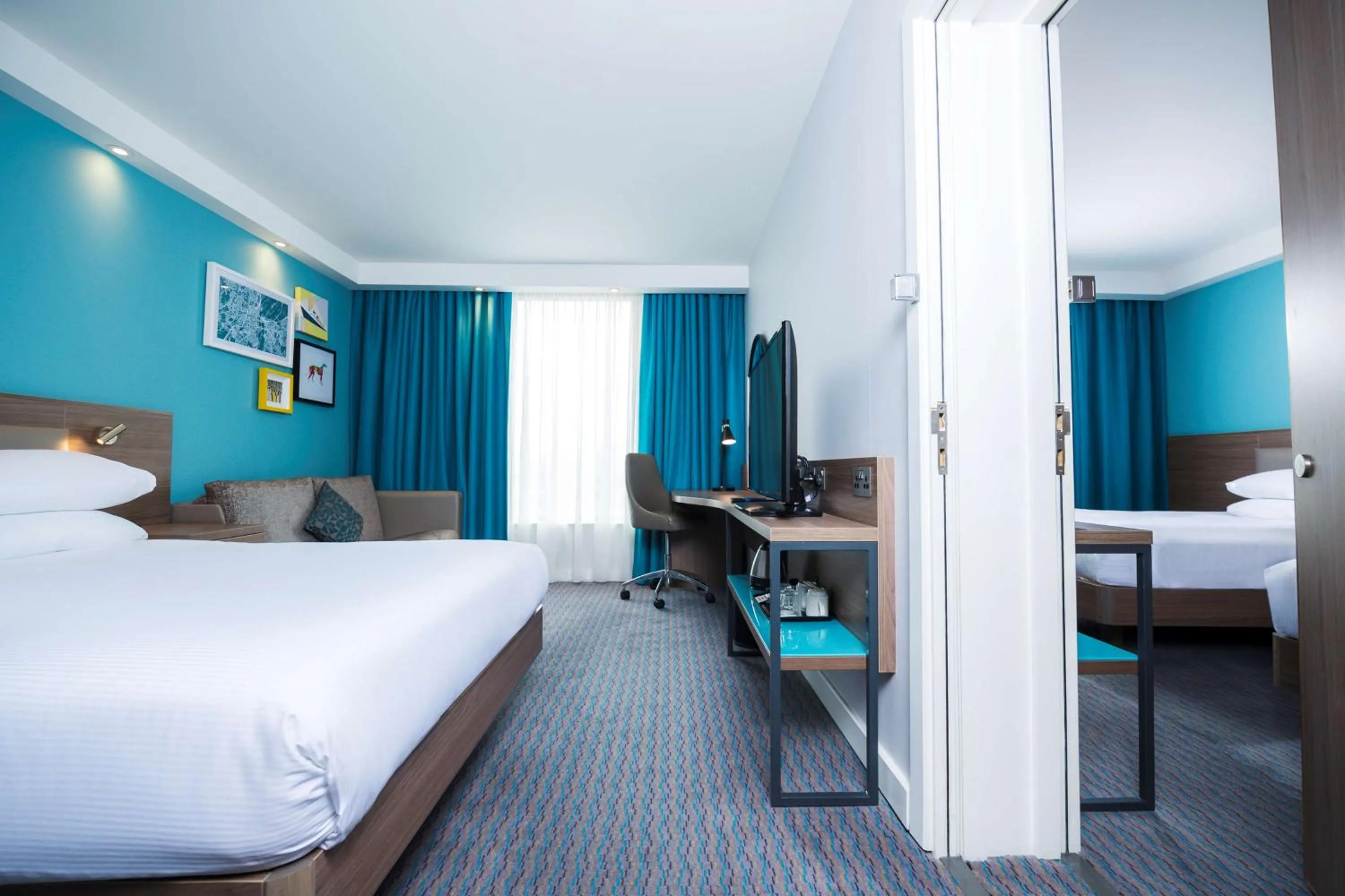 Bedroom, Bed in Hampton By Hilton Belfast City Centre