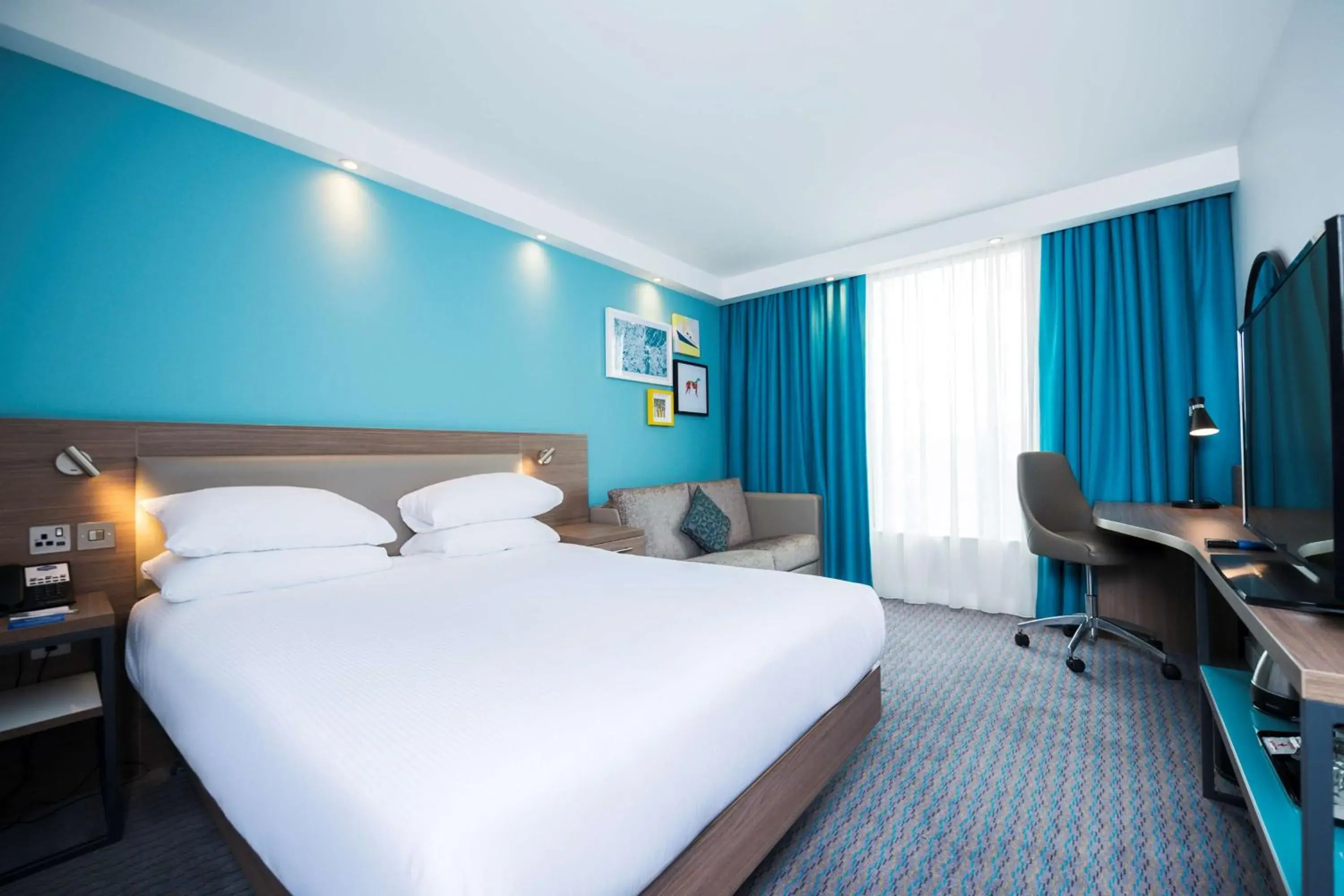 Bed in Hampton By Hilton Belfast City Centre Bed in Hampton By Hilton Belfast City Centre