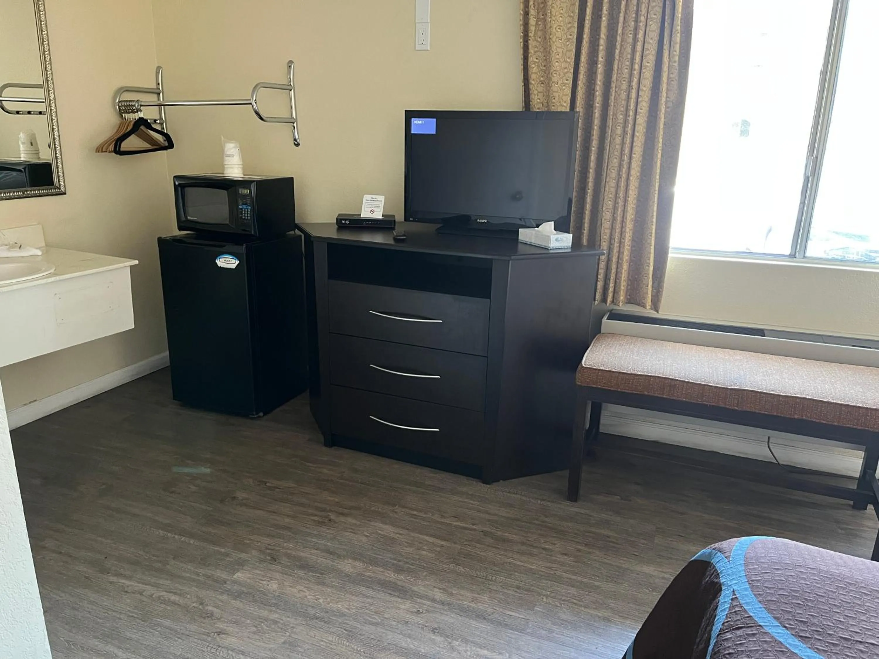 Super 8 by Wyndham Red Bluff