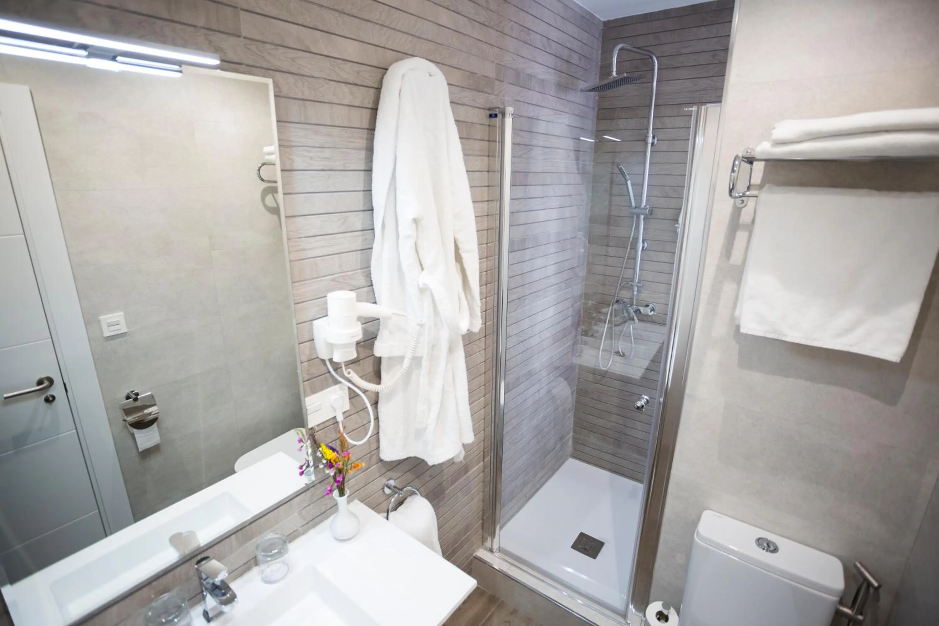 Shower in La Casa de la Trinidad Suites