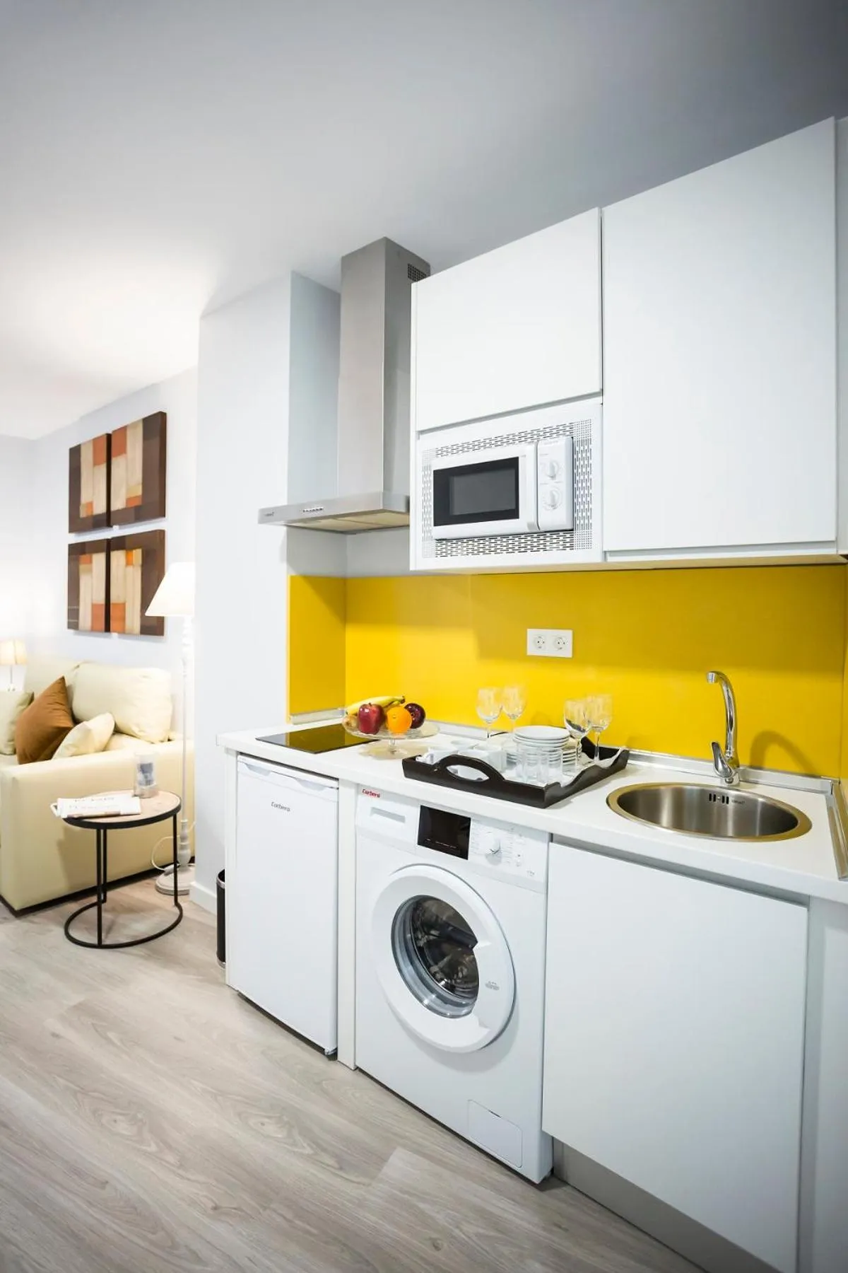 Lounge or bar in La Casa de la Trinidad Suites