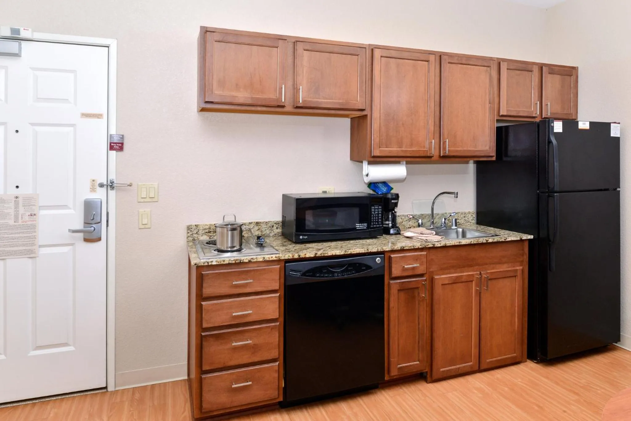 Photo of the whole room in Candlewood Suites Turlock by IHG