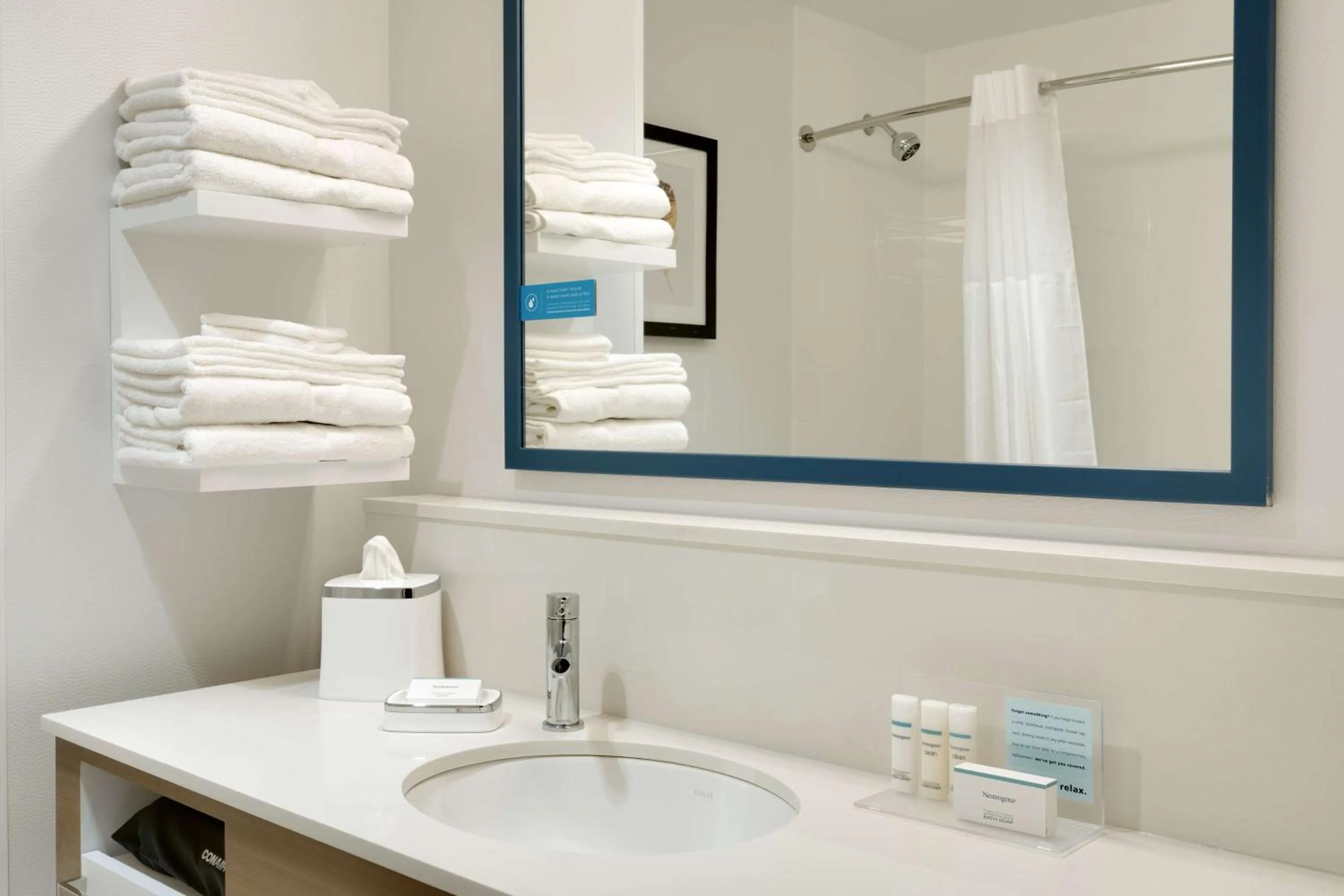 Bathroom in Hampton Inn & Suites Rexburg