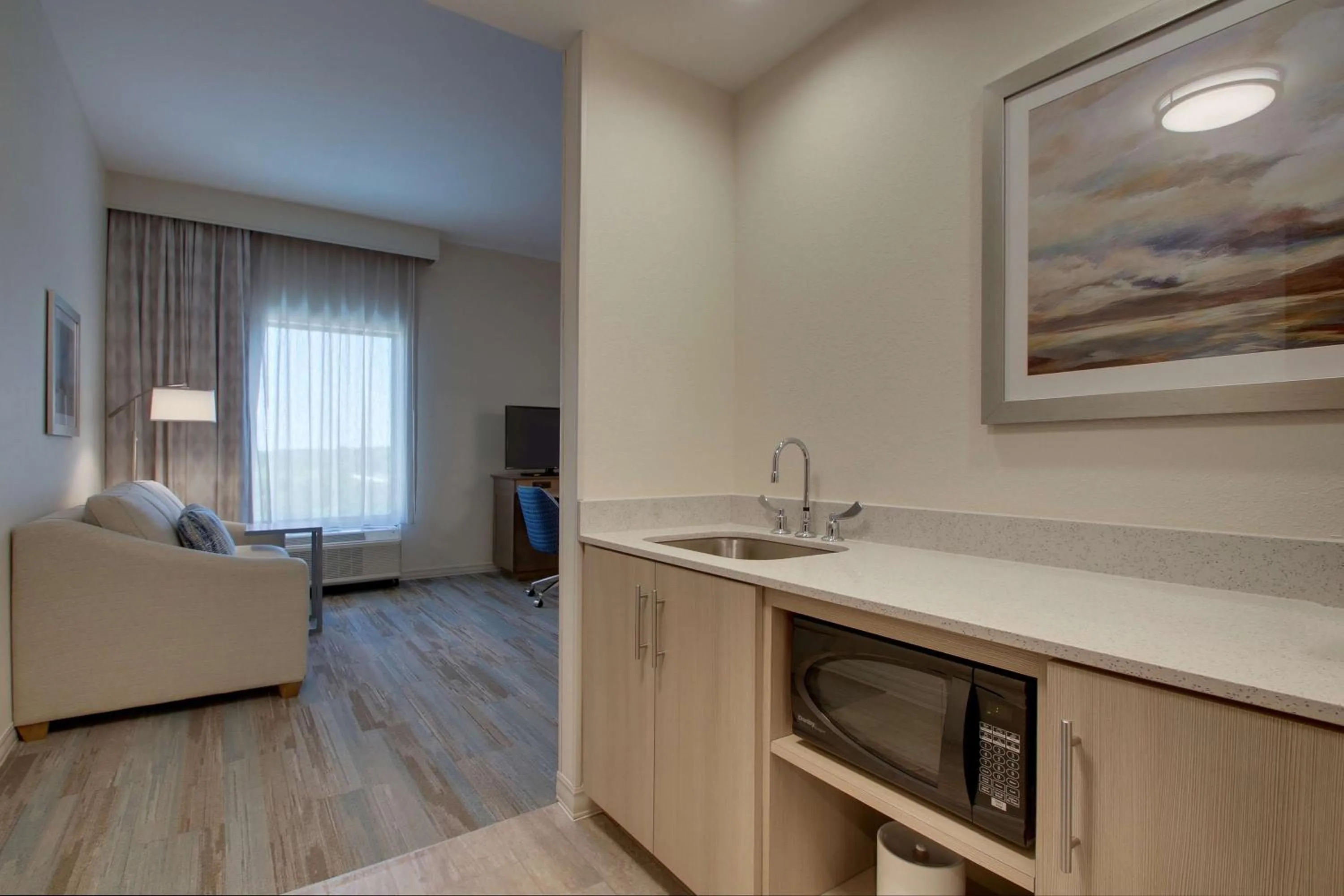 Living room in Hampton Inn Sneads Ferry Topsail Beach