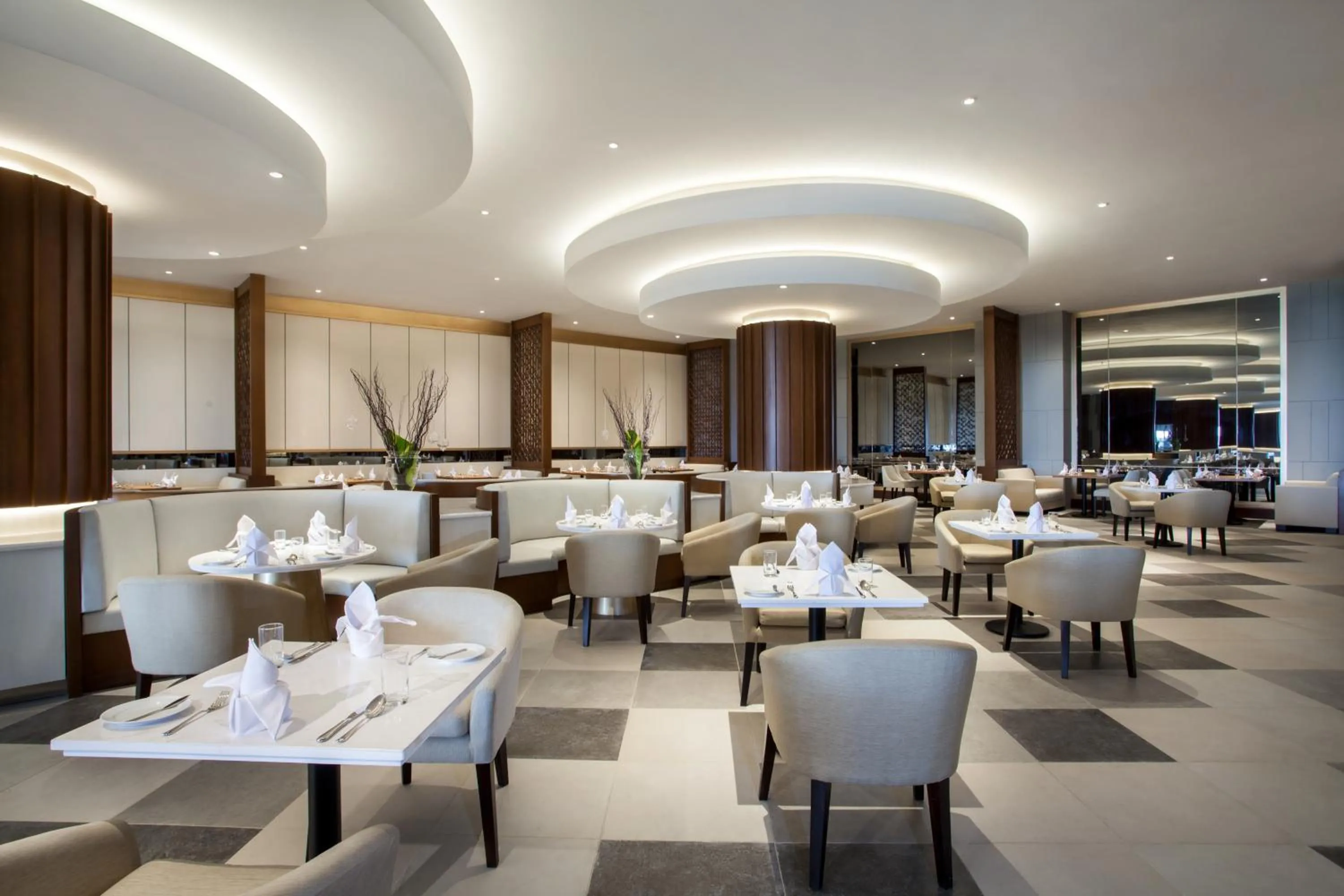 Restaurant/places to eat in Wyndham Opi Hotel Palembang