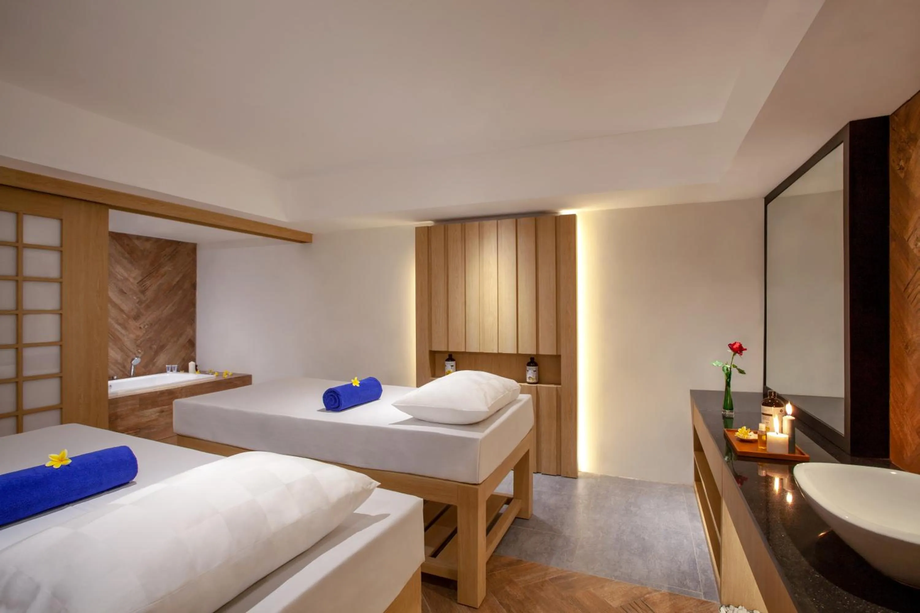 Spa and wellness centre/facilities, Bed in Wyndham Opi Hotel Palembang