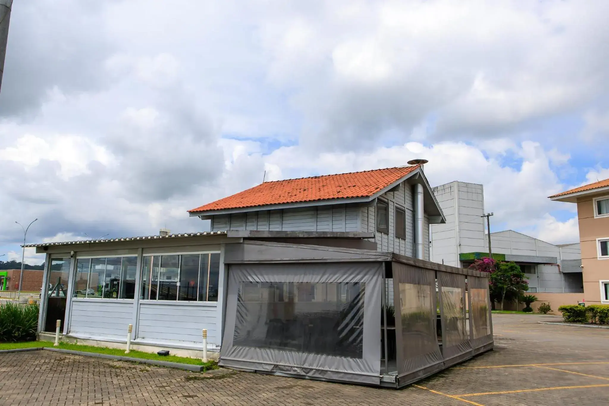 Property building in Hotel 10 Itajai/Navegantes Property building in Hotel 10 Itajai/Navegantes