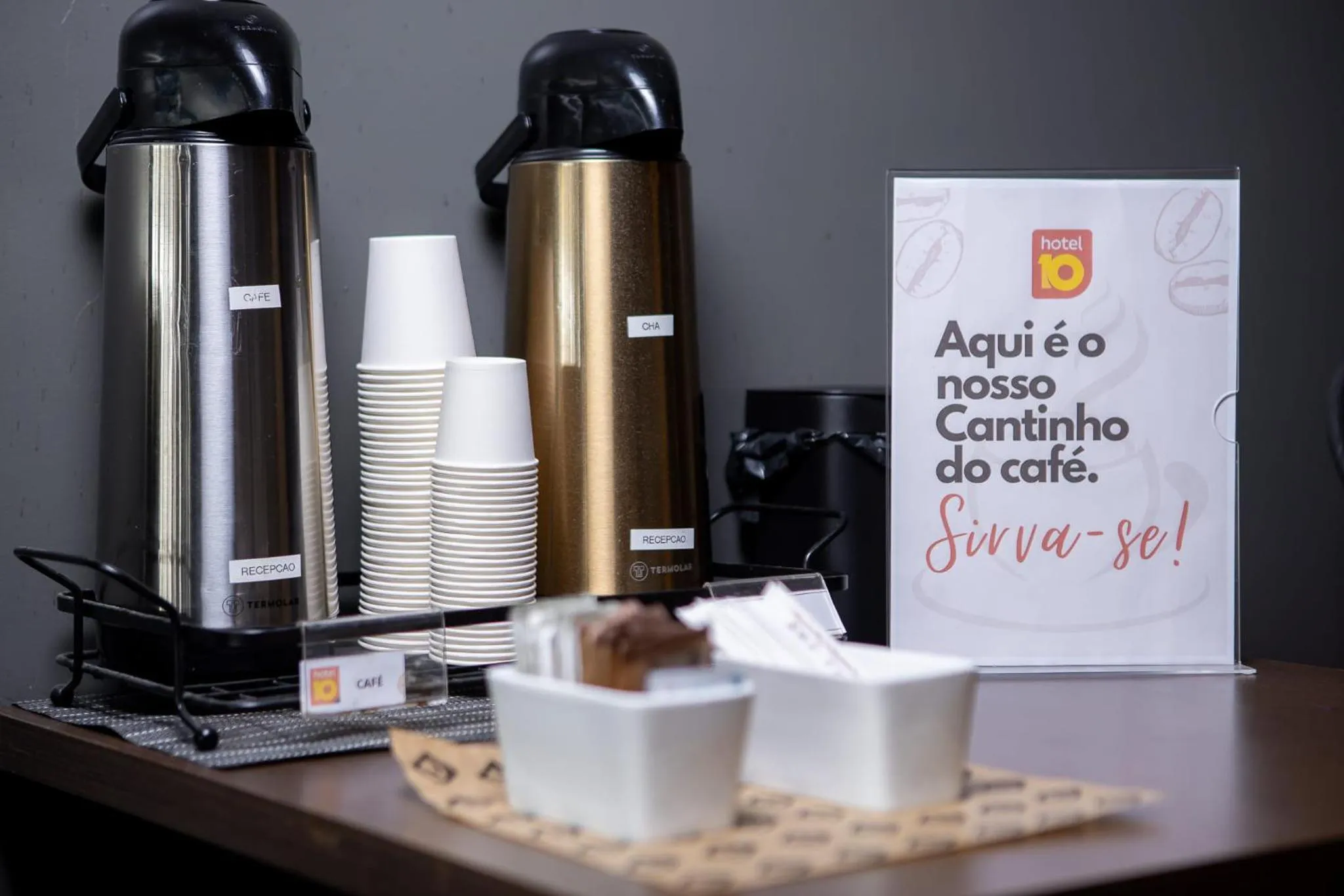 Coffee/tea facilities in Hotel 10 Itajai/Navegantes