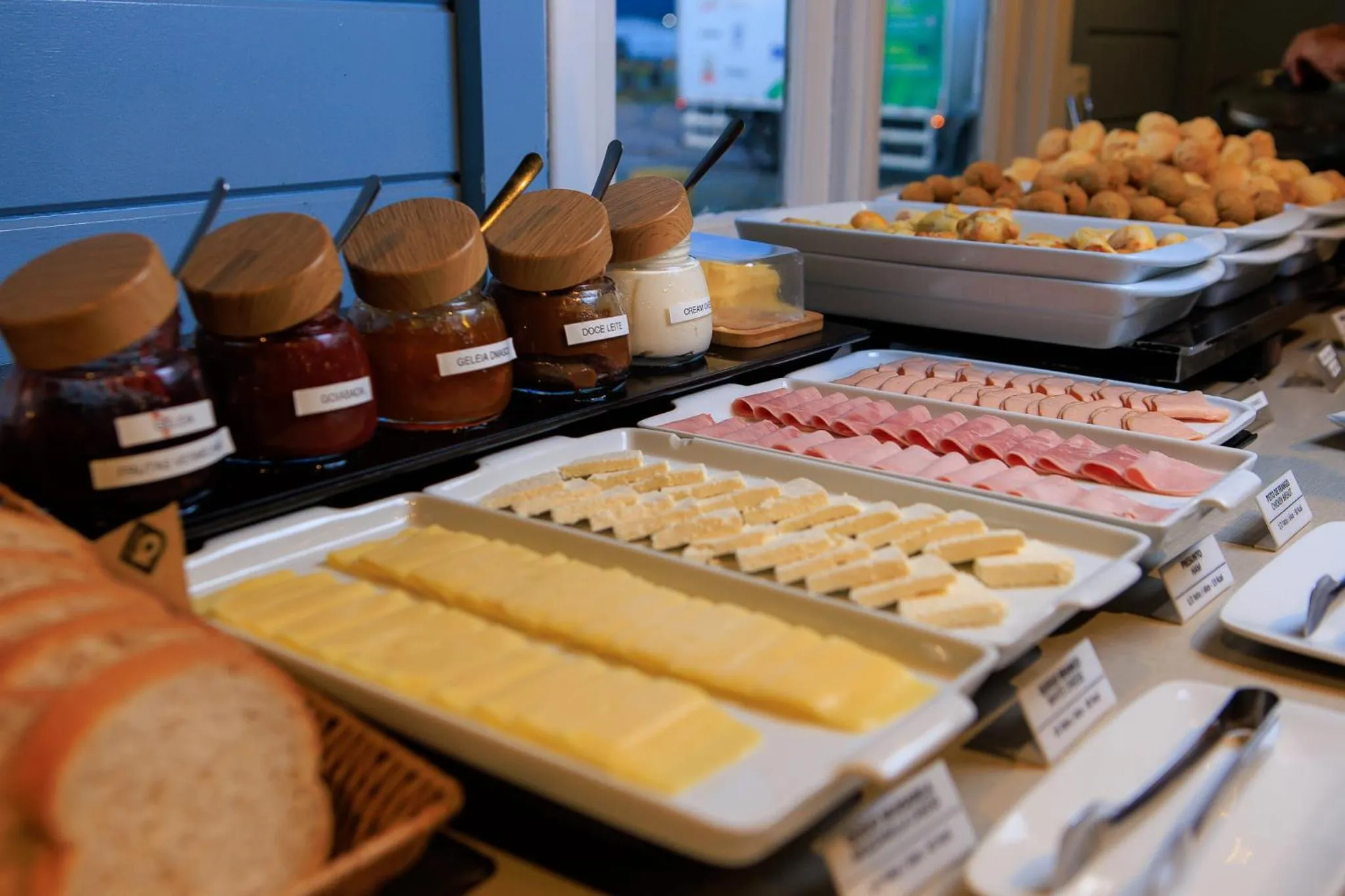 Breakfast in Hotel 10 Itajai/Navegantes