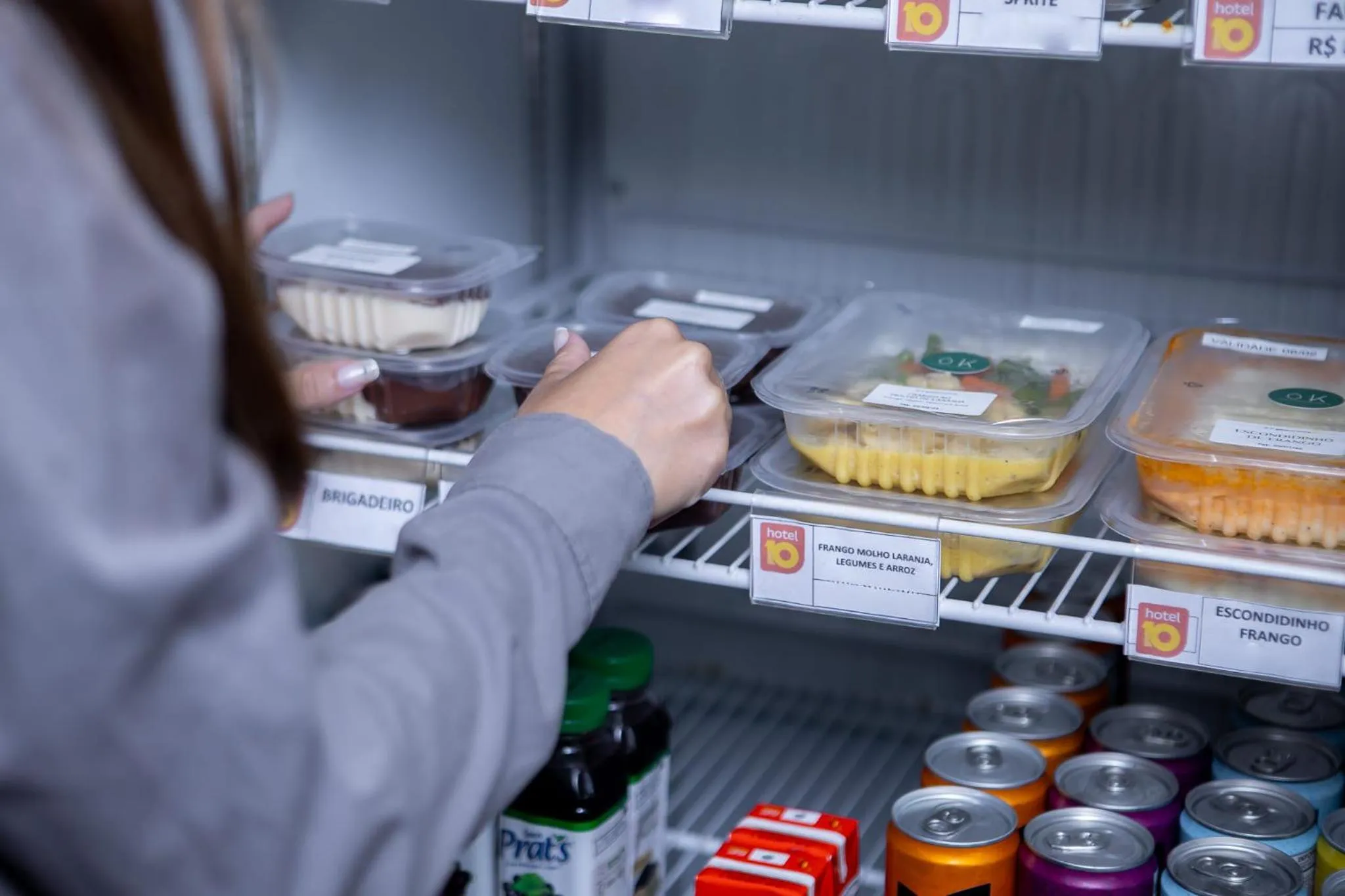 Kitchen or kitchenette in Hotel 10 Itajai/Navegantes