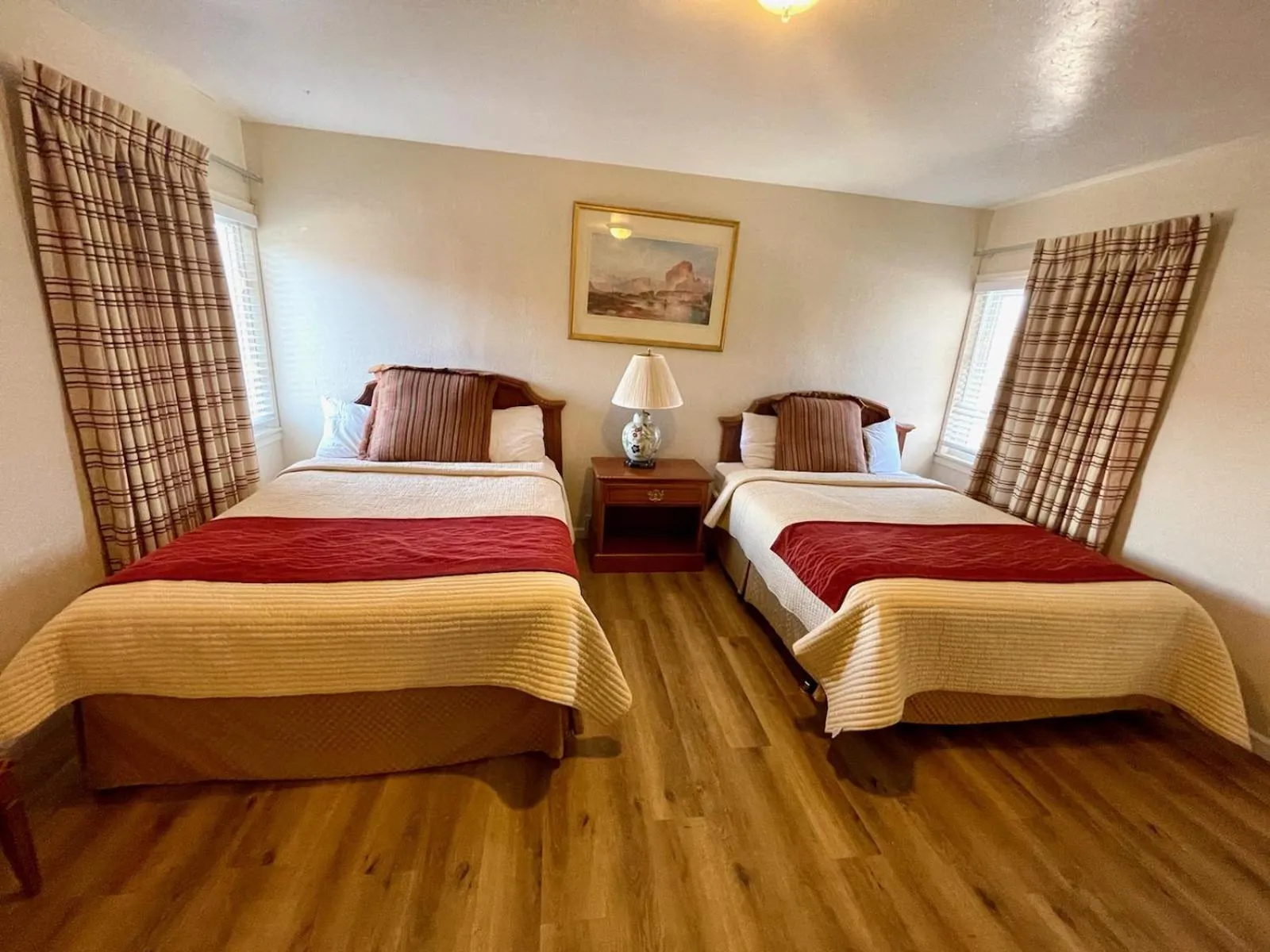 Bed in Rainbow Lodge and Inn