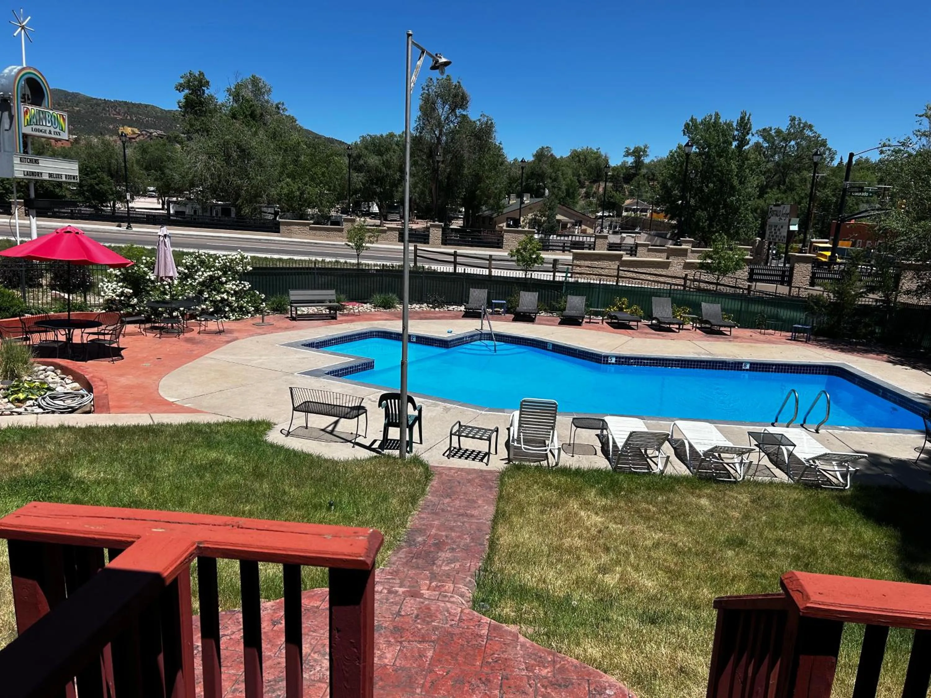 Rainbow Lodge and Inn