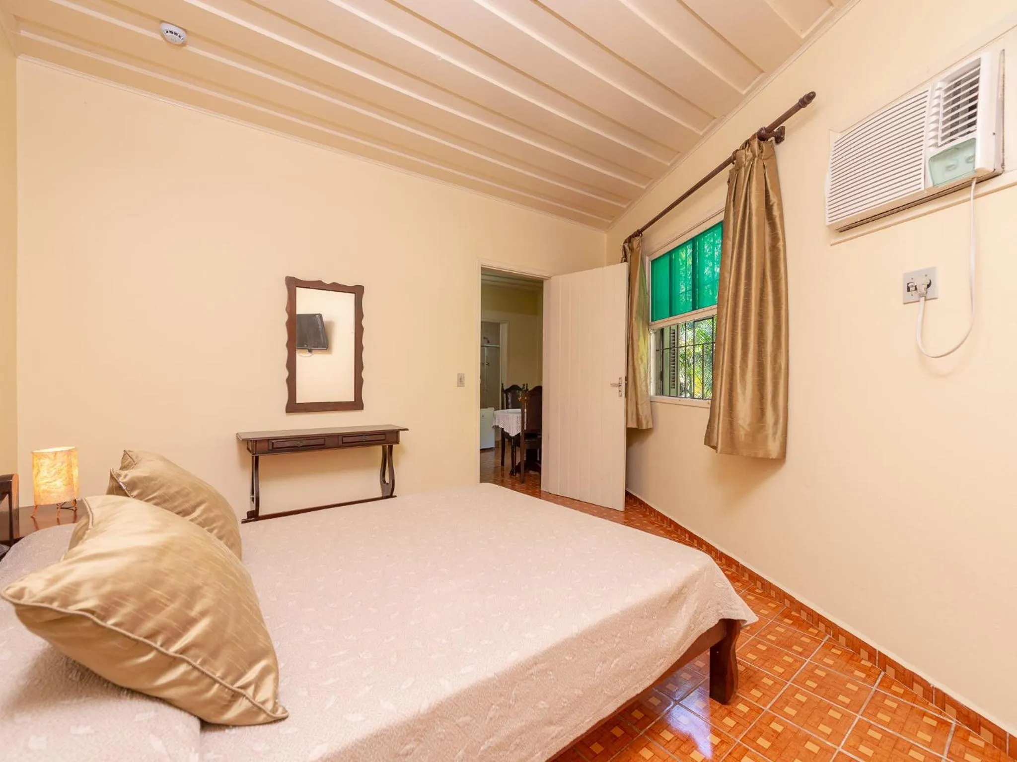 Bed in Hotel Saveiros