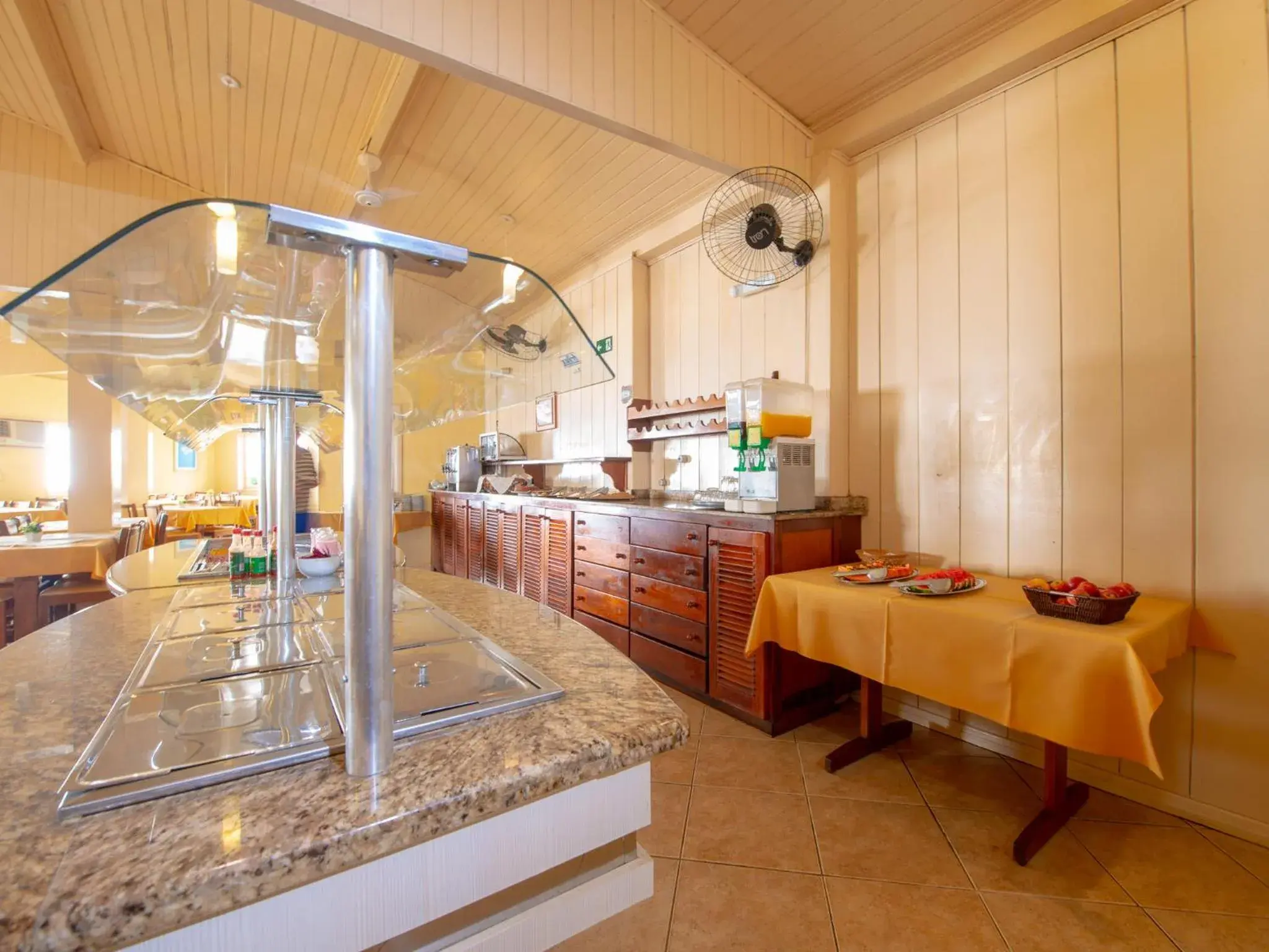 Restaurant/places to eat in Hotel Saveiros Restaurant/places to eat in Hotel Saveiros