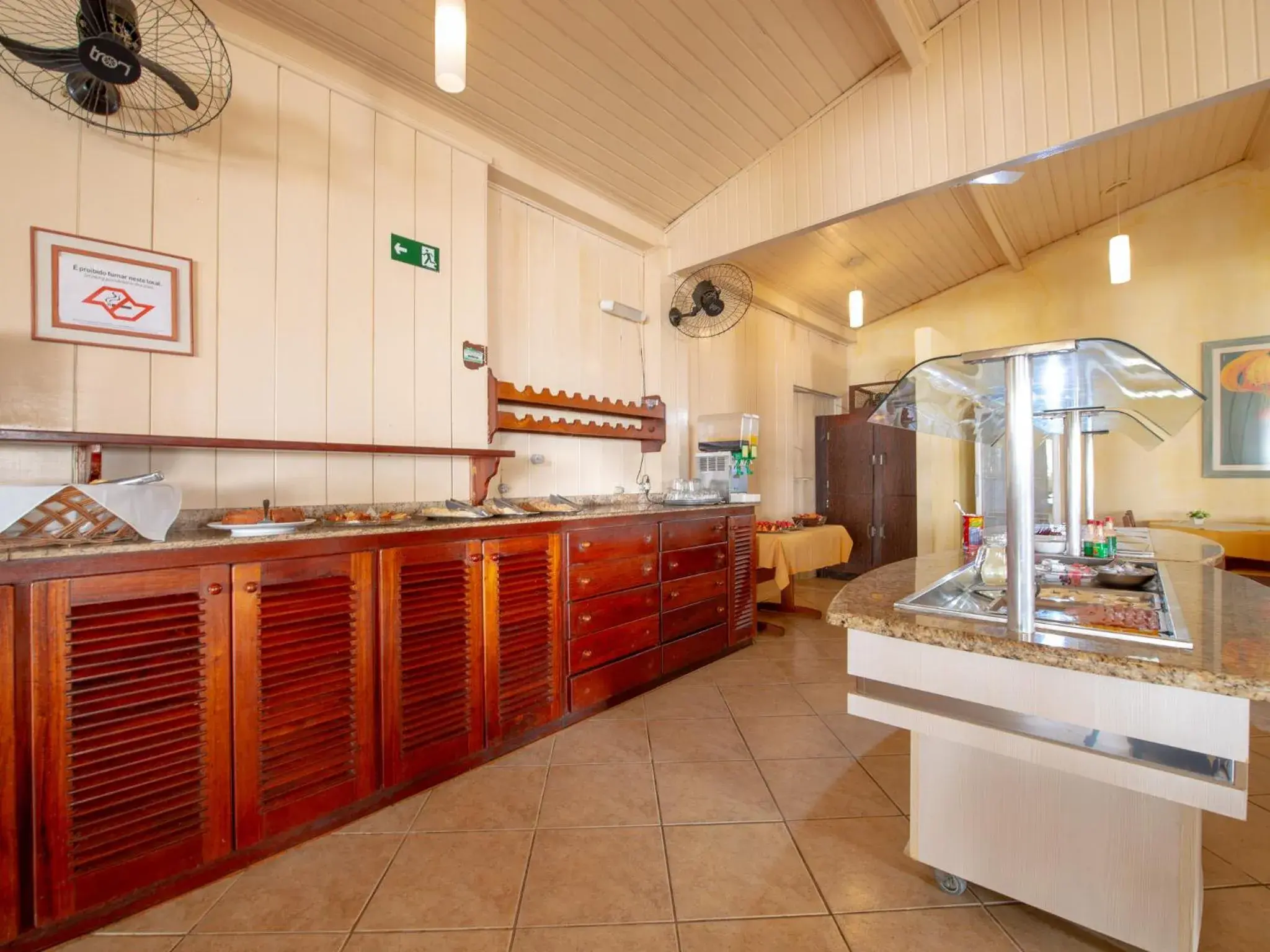 Restaurant/places to eat in Hotel Saveiros Restaurant/places to eat in Hotel Saveiros