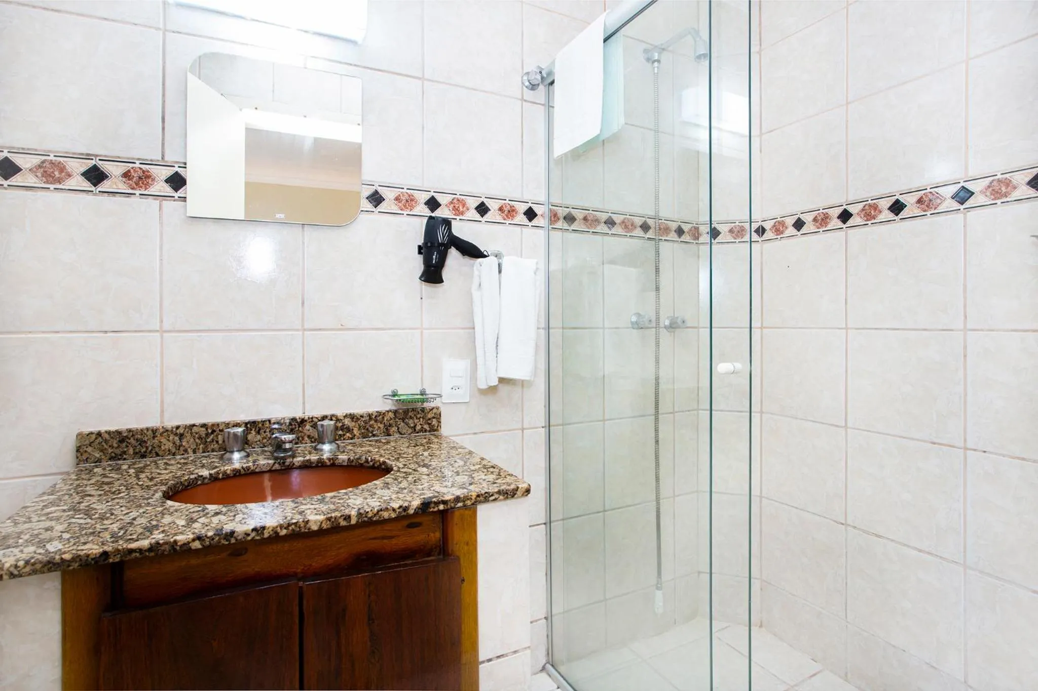 Shower in Hotel Saveiros