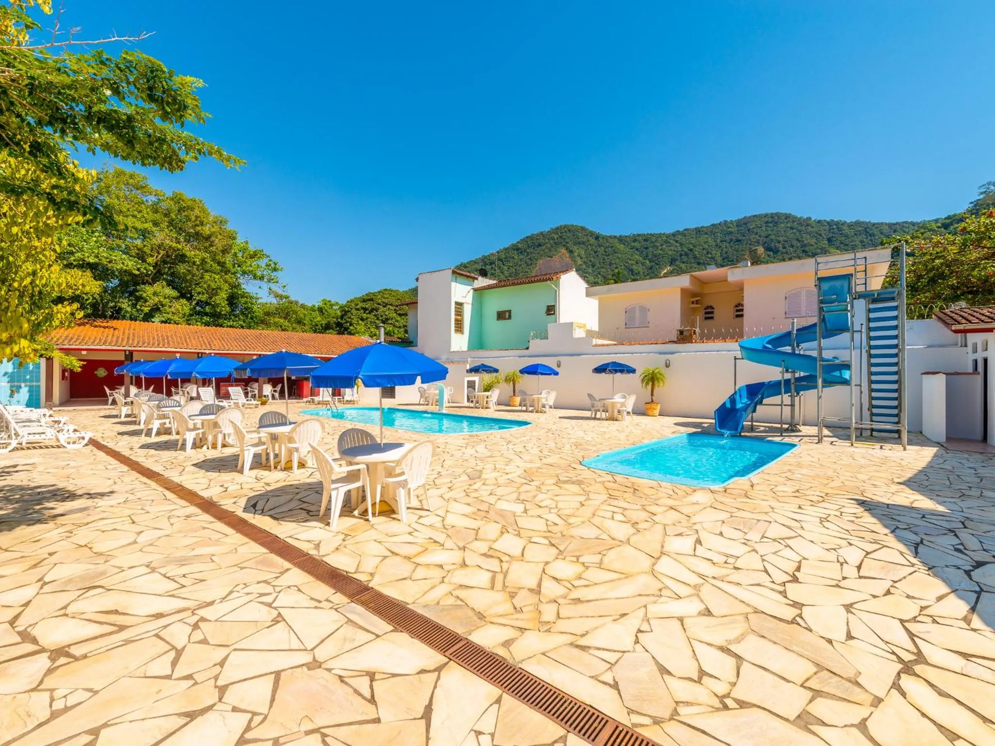 Pool view in Hotel Saveiros