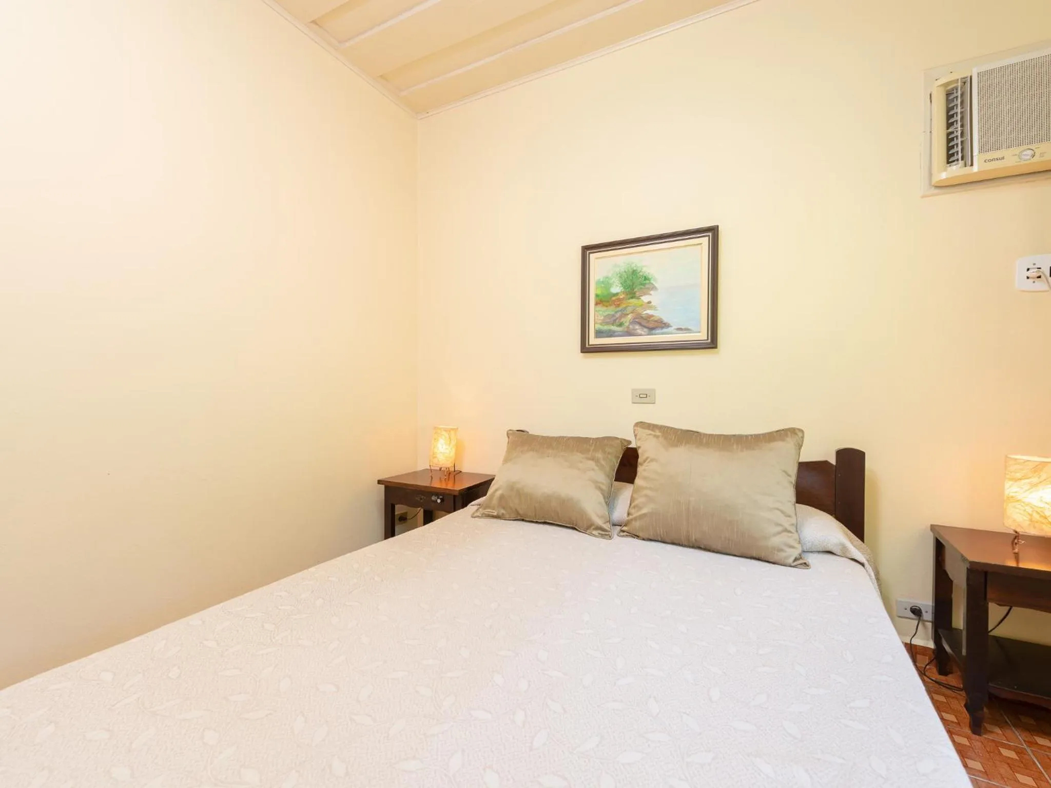 Bed in Hotel Saveiros