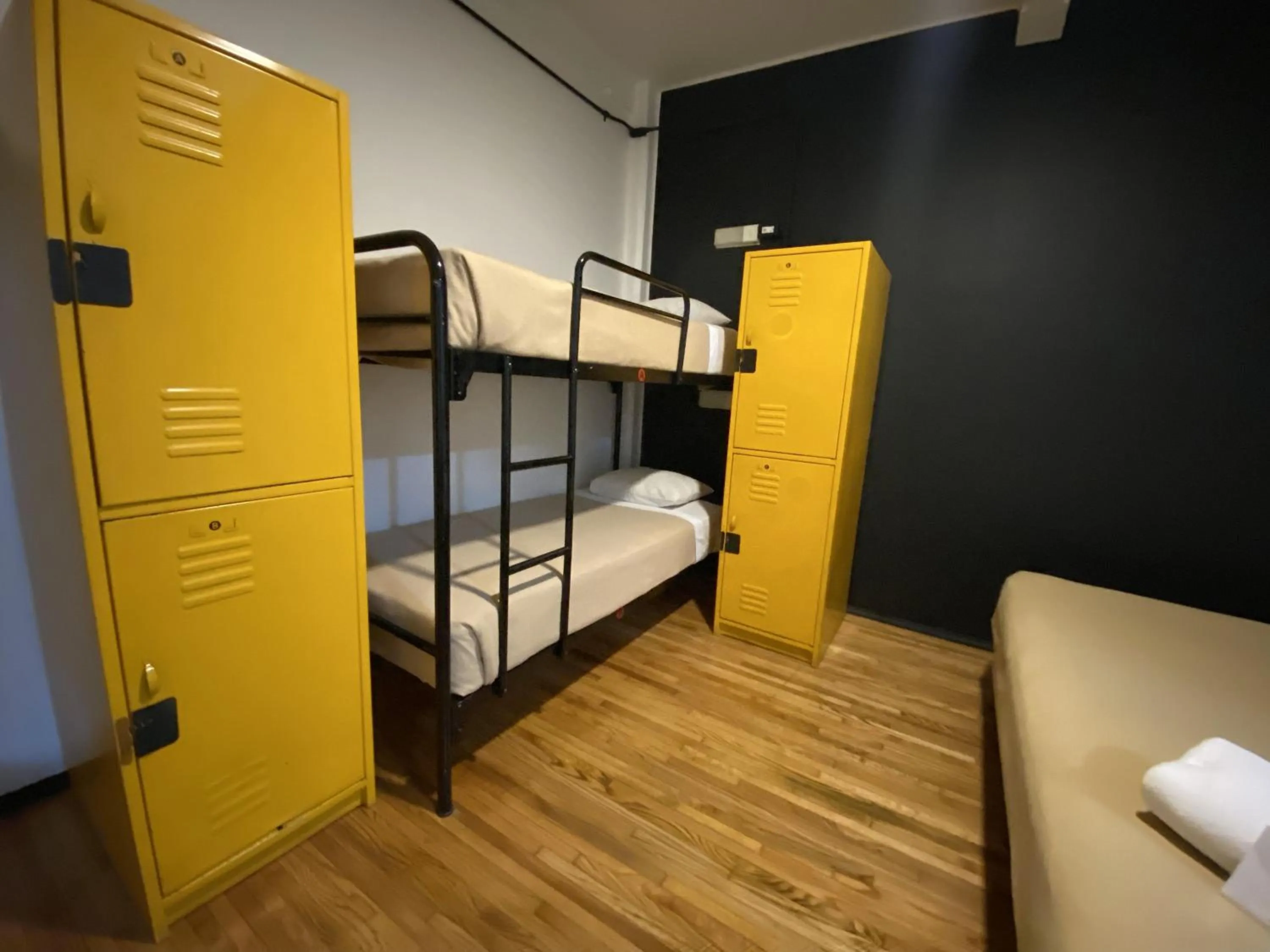 Photo of the whole room, Bed in Hostel Mundo Joven Catedral