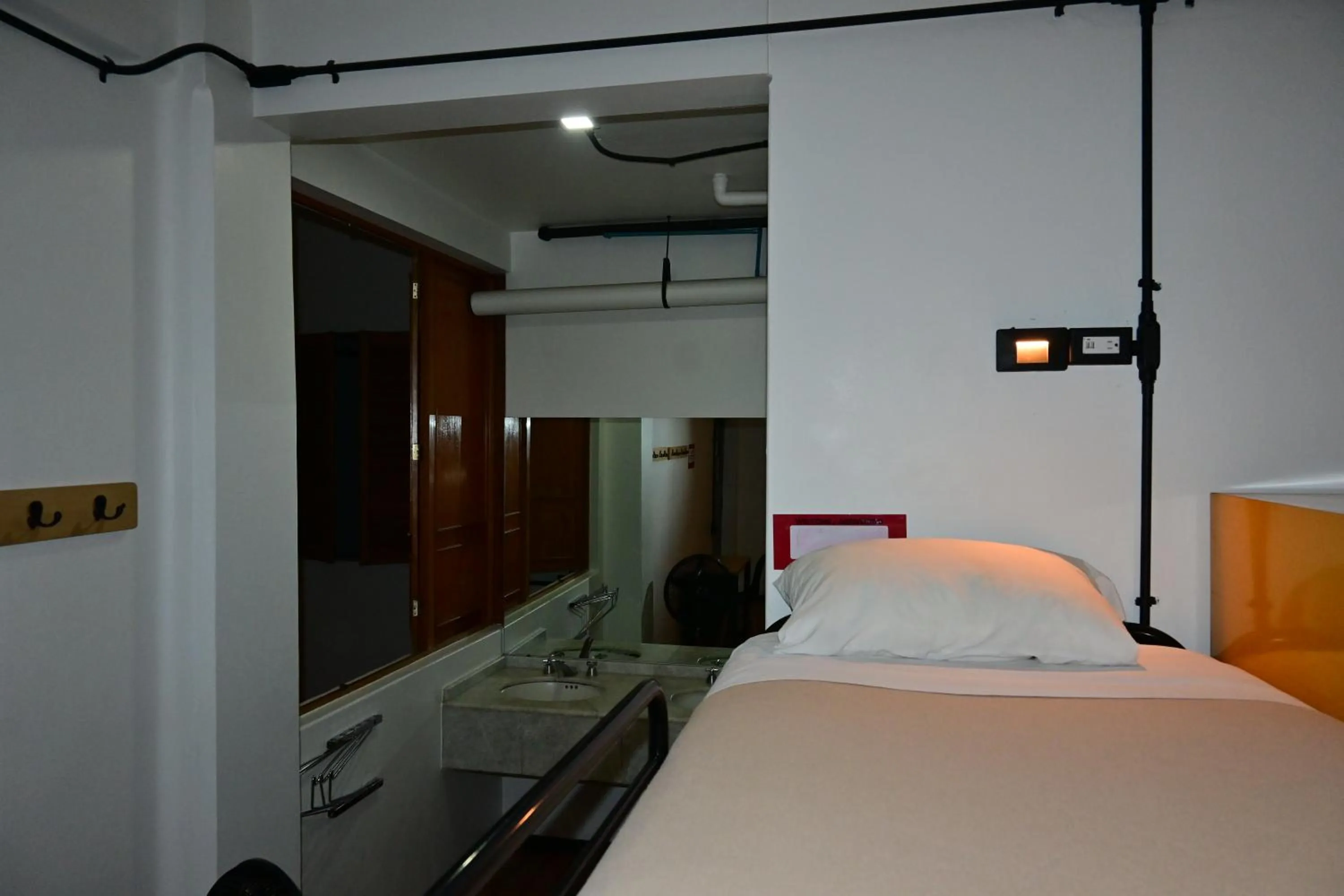 Photo of the whole room, Bed in Hostel Mundo Joven Catedral