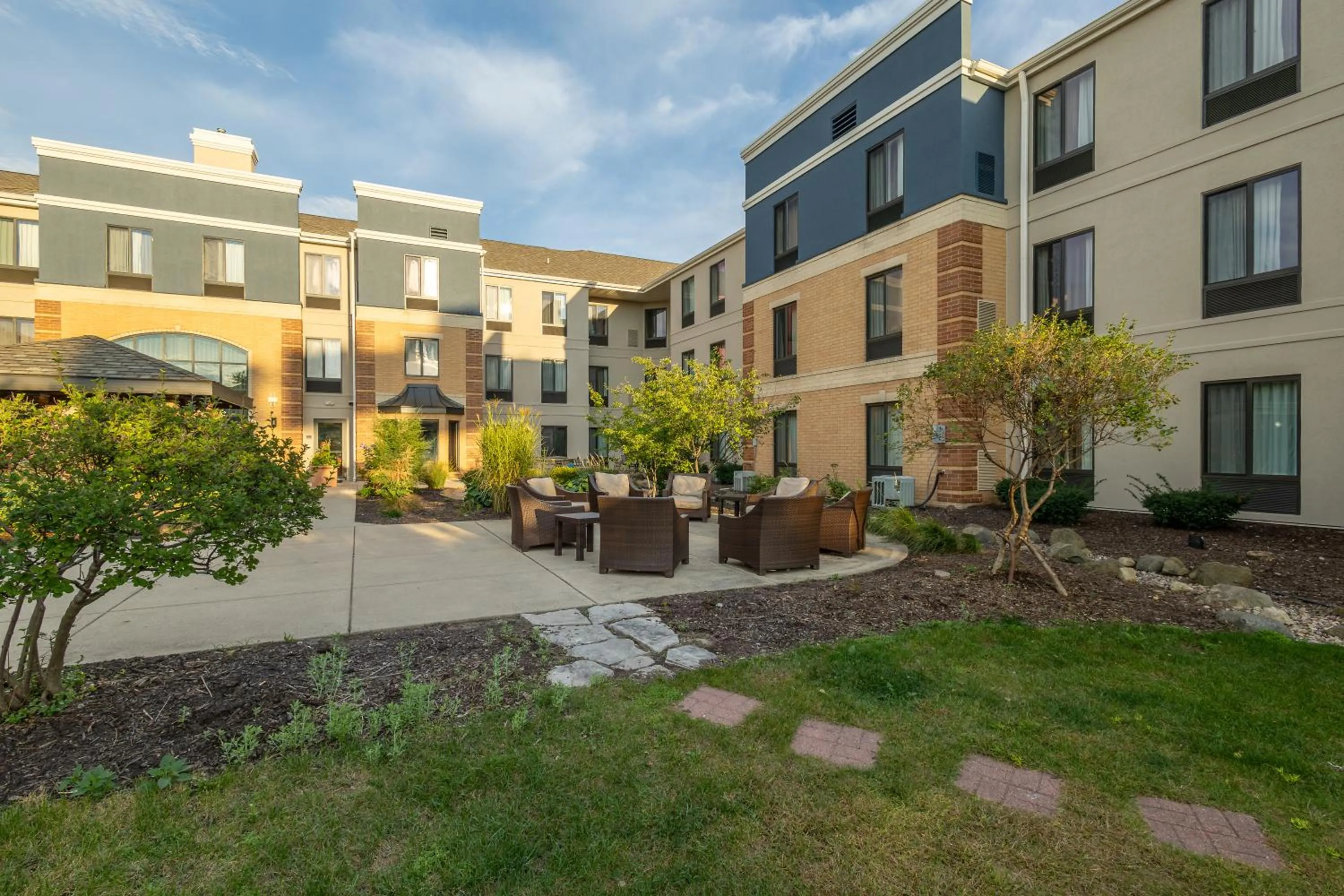 Property building in Staybridge Suites Middleton/Madison-West by IHG