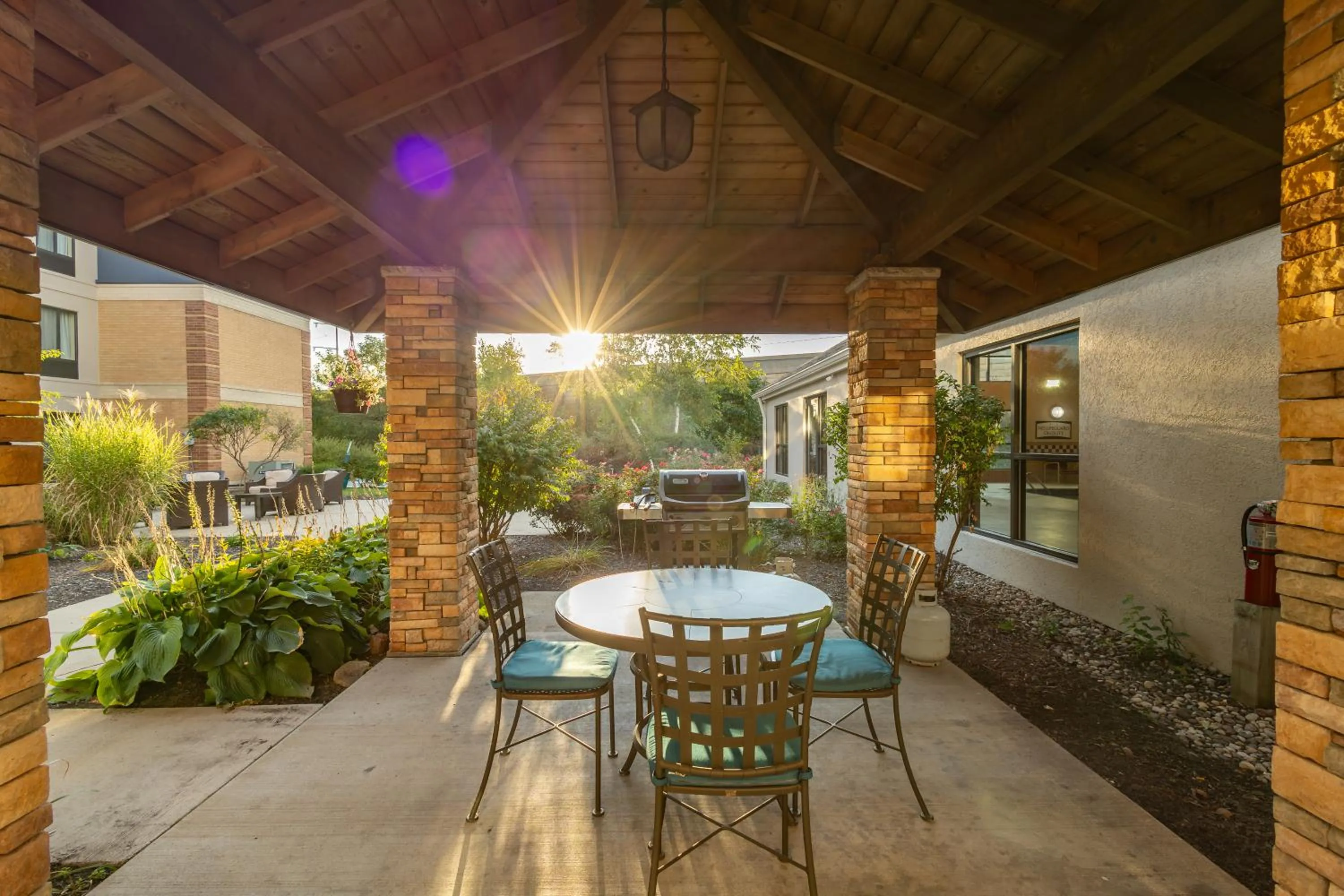 Property building in Staybridge Suites Middleton/Madison-West by IHG