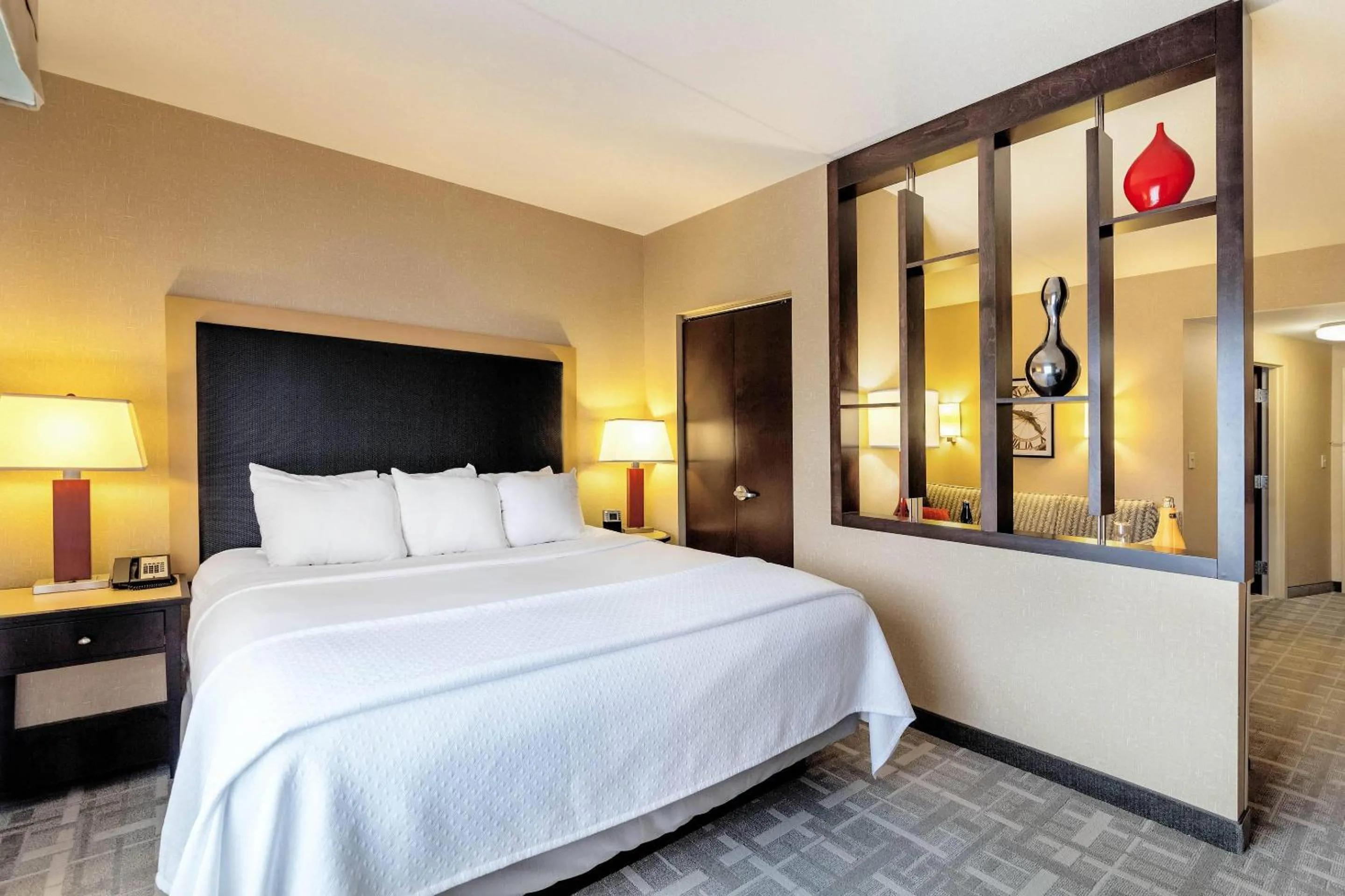 Bedroom, Bed in Cambria Hotel Pittsburgh - Downtown