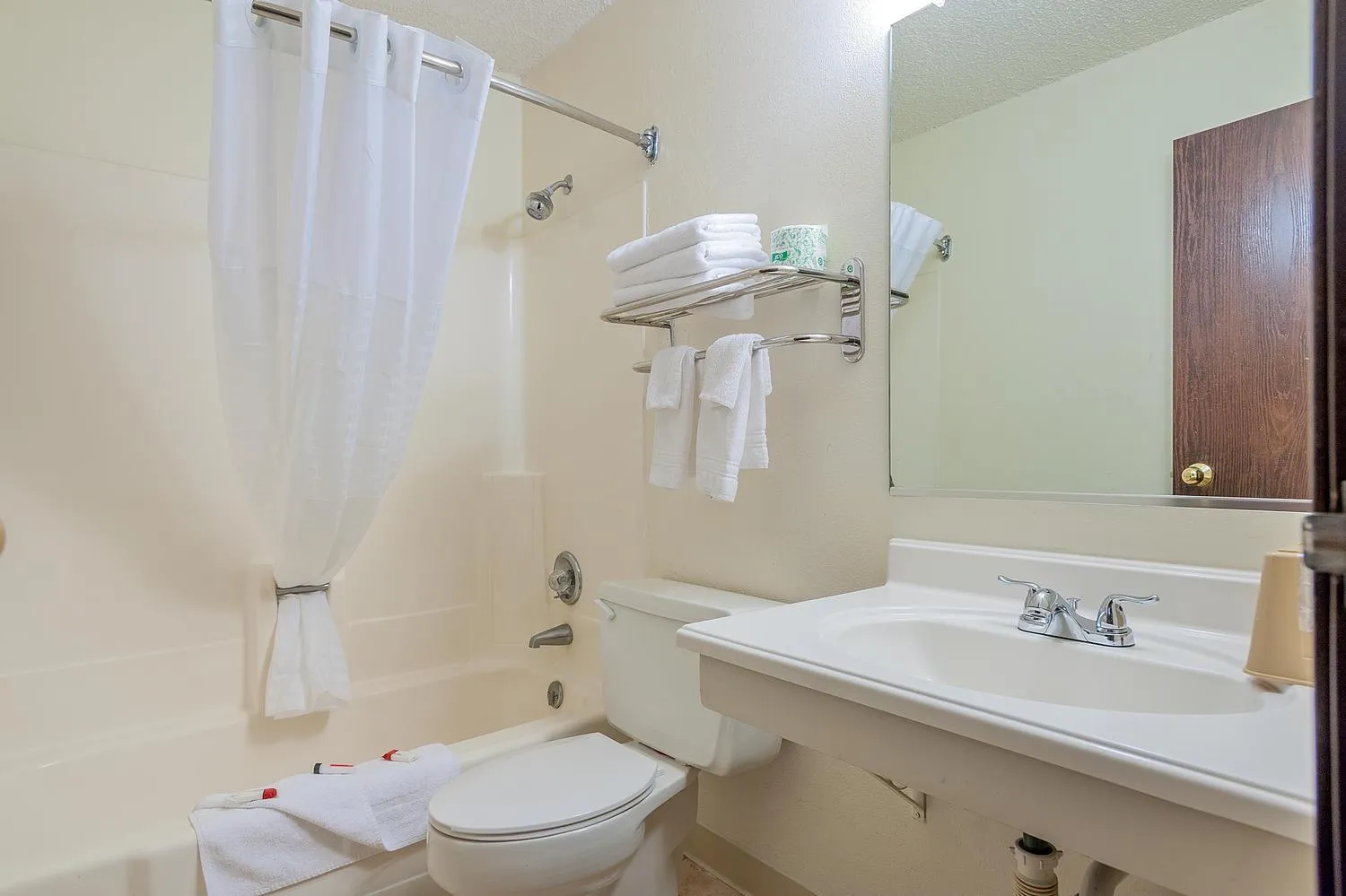 Super 8 by Wyndham Colorado Springs/Chestnut Street