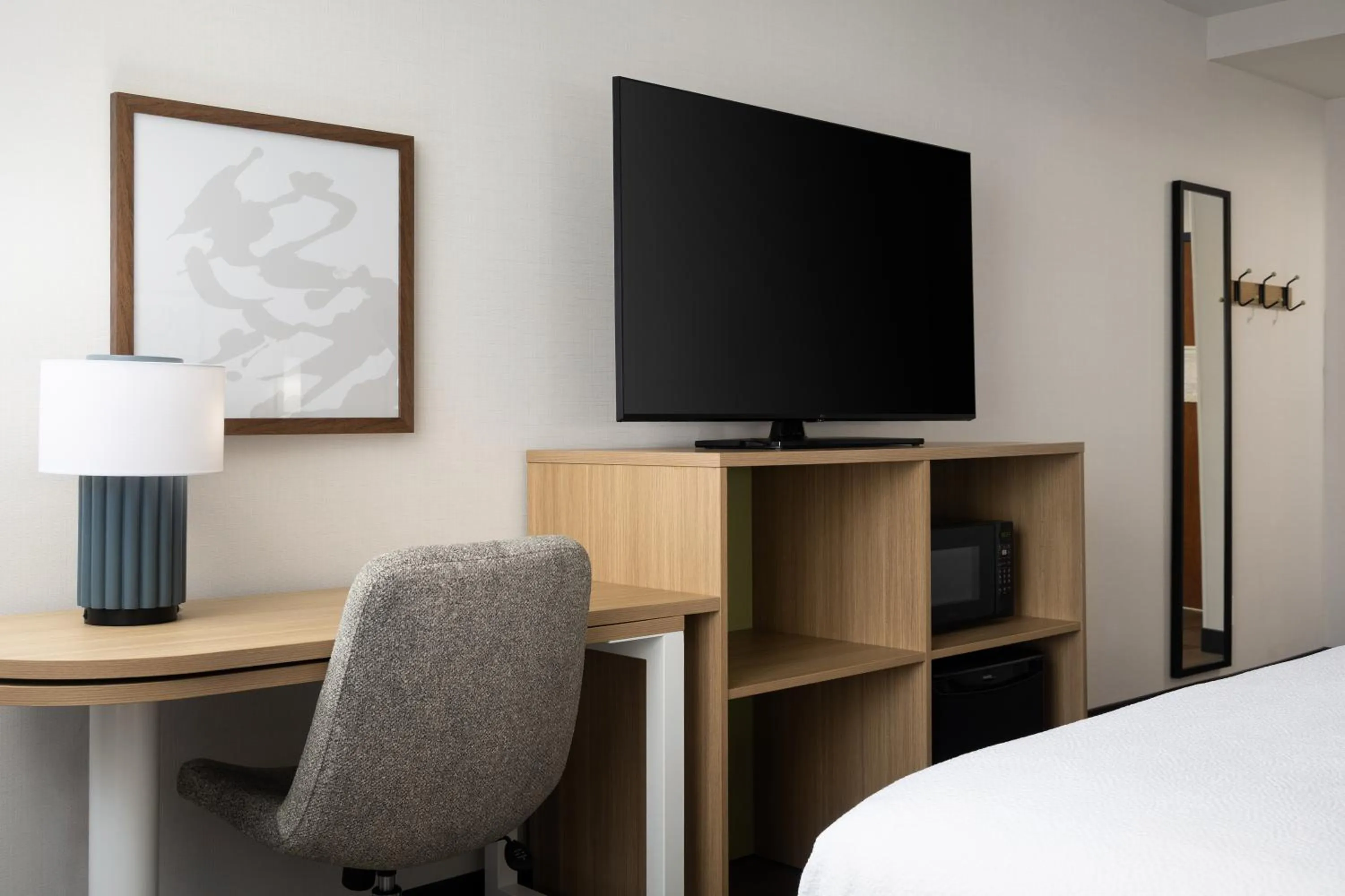 TV and multimedia, Bed in Spark By Hilton Guelph