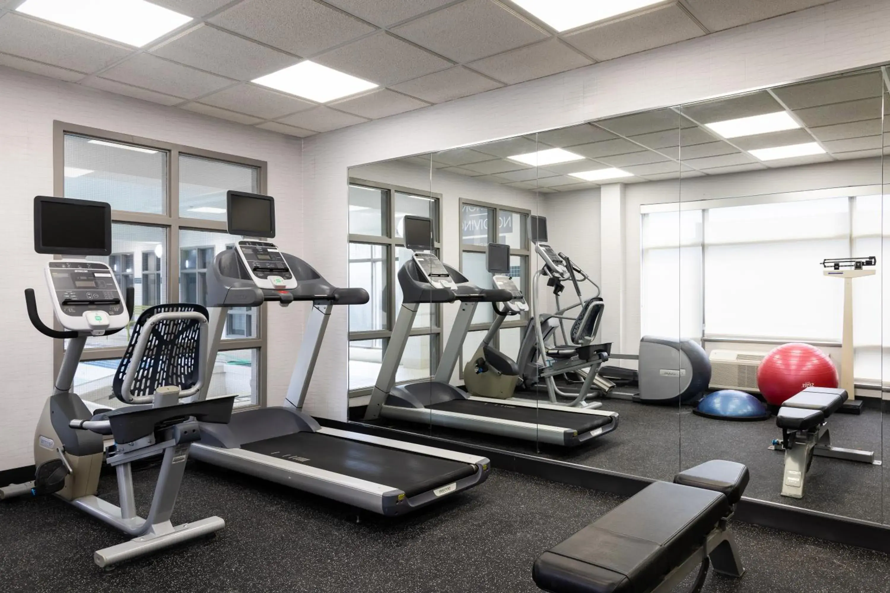 Fitness centre/facilities in Spark By Hilton Guelph Fitness centre/facilities in Spark By Hilton Guelph