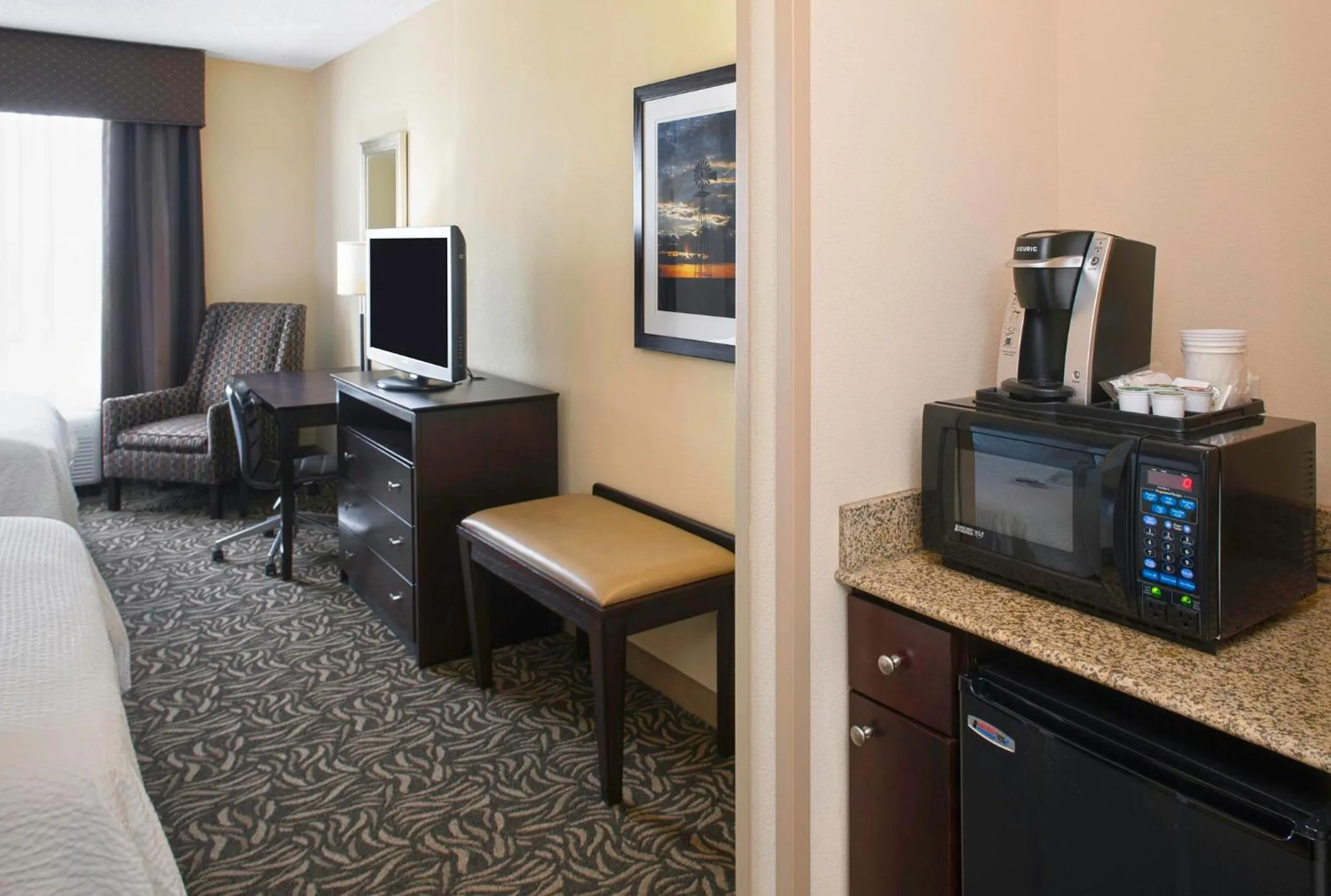 Photo of the whole room in Holiday Inn Ardmore by IHG