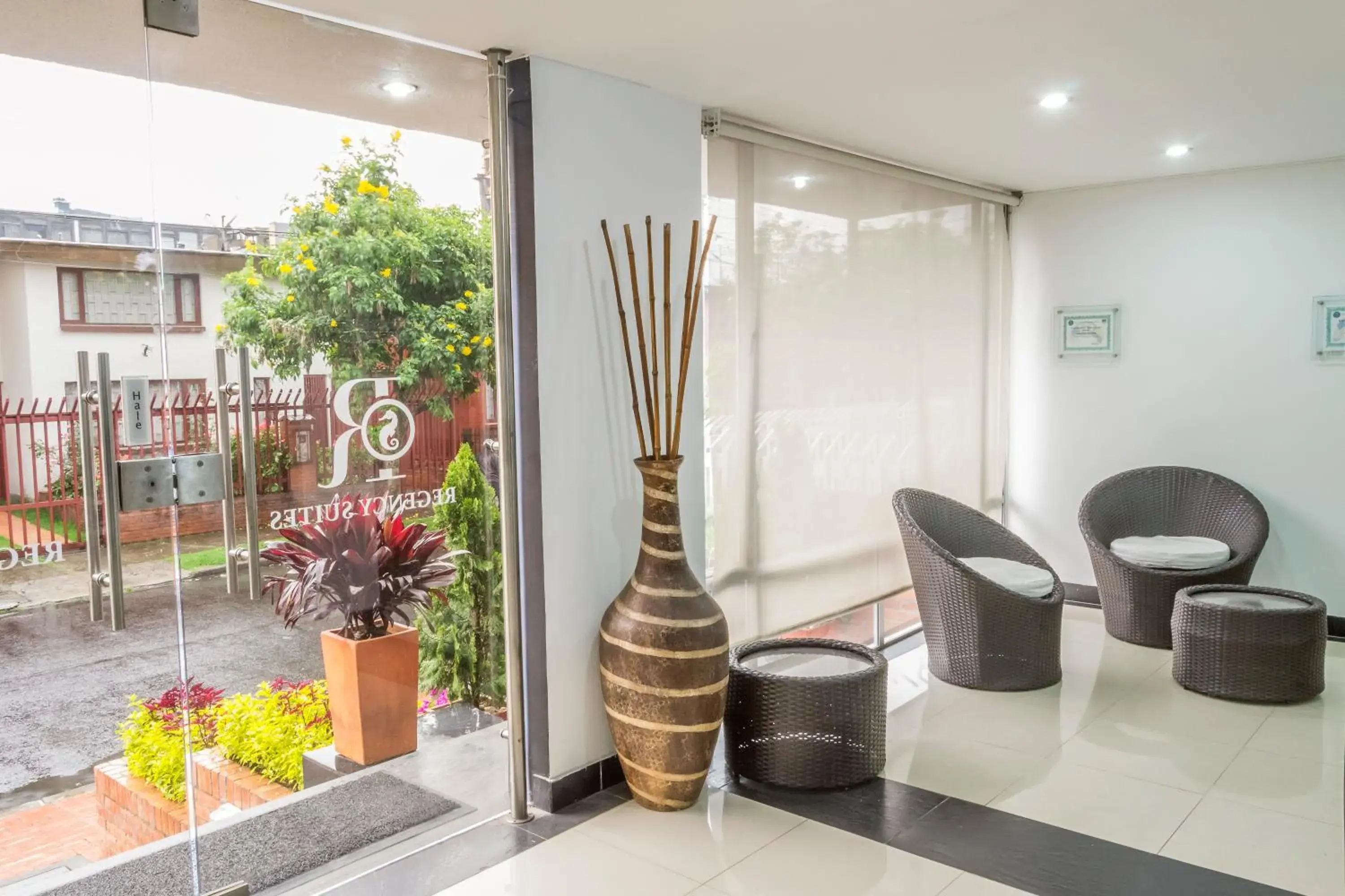 Facade/entrance in Hotel Regency Suites La Feria Facade/entrance in Hotel Regency Suites La Feria