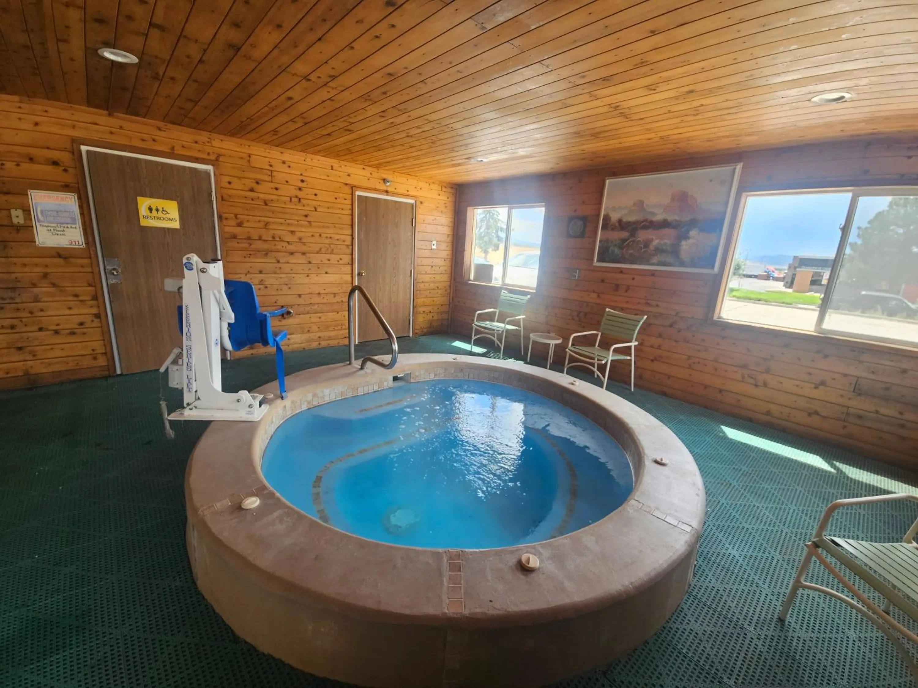 Hot Tub in Quality Inn Beaver I-15